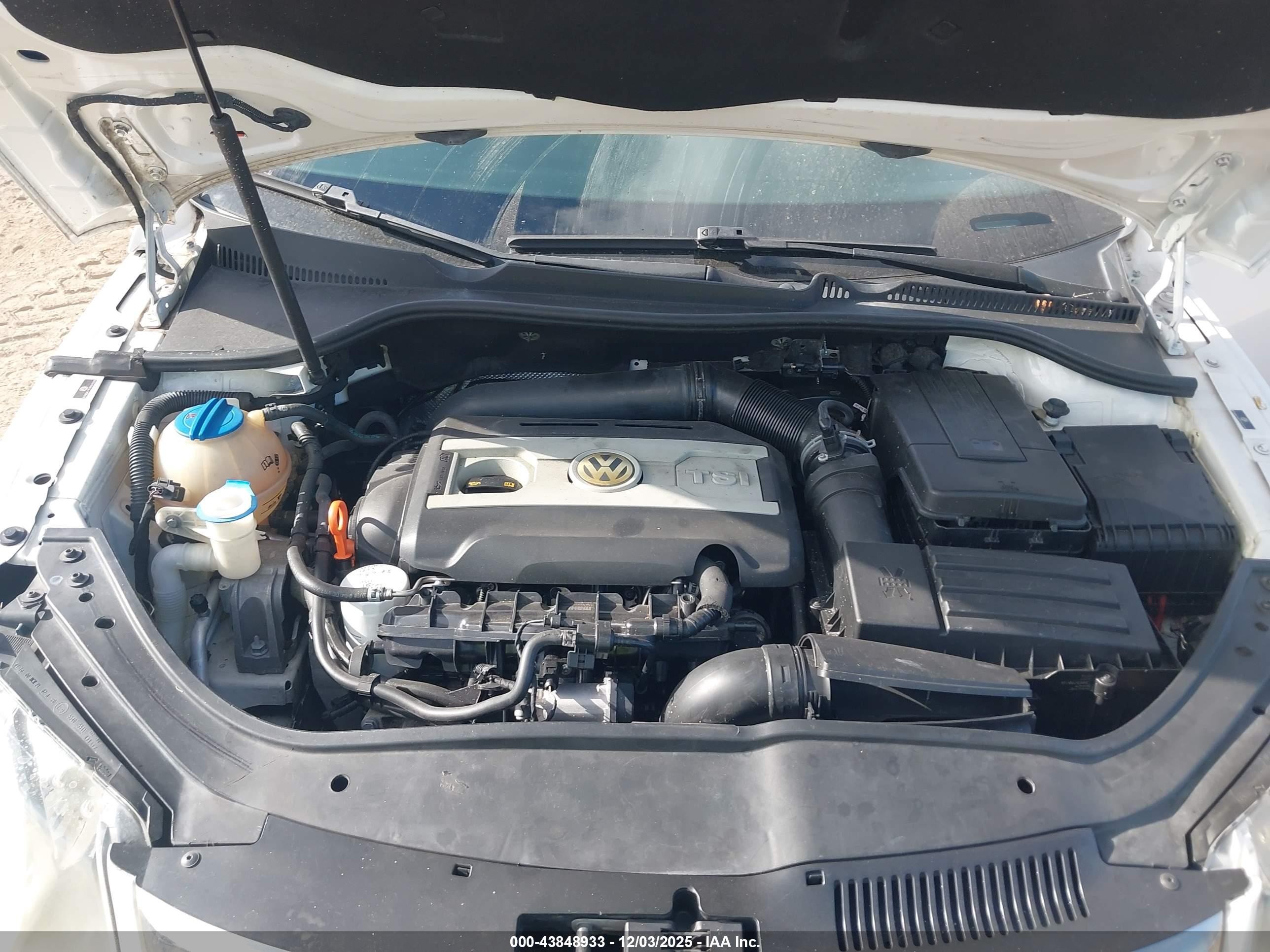 2009 Volkswagen Eos Komfort White vin: WVWBA71F19V015379