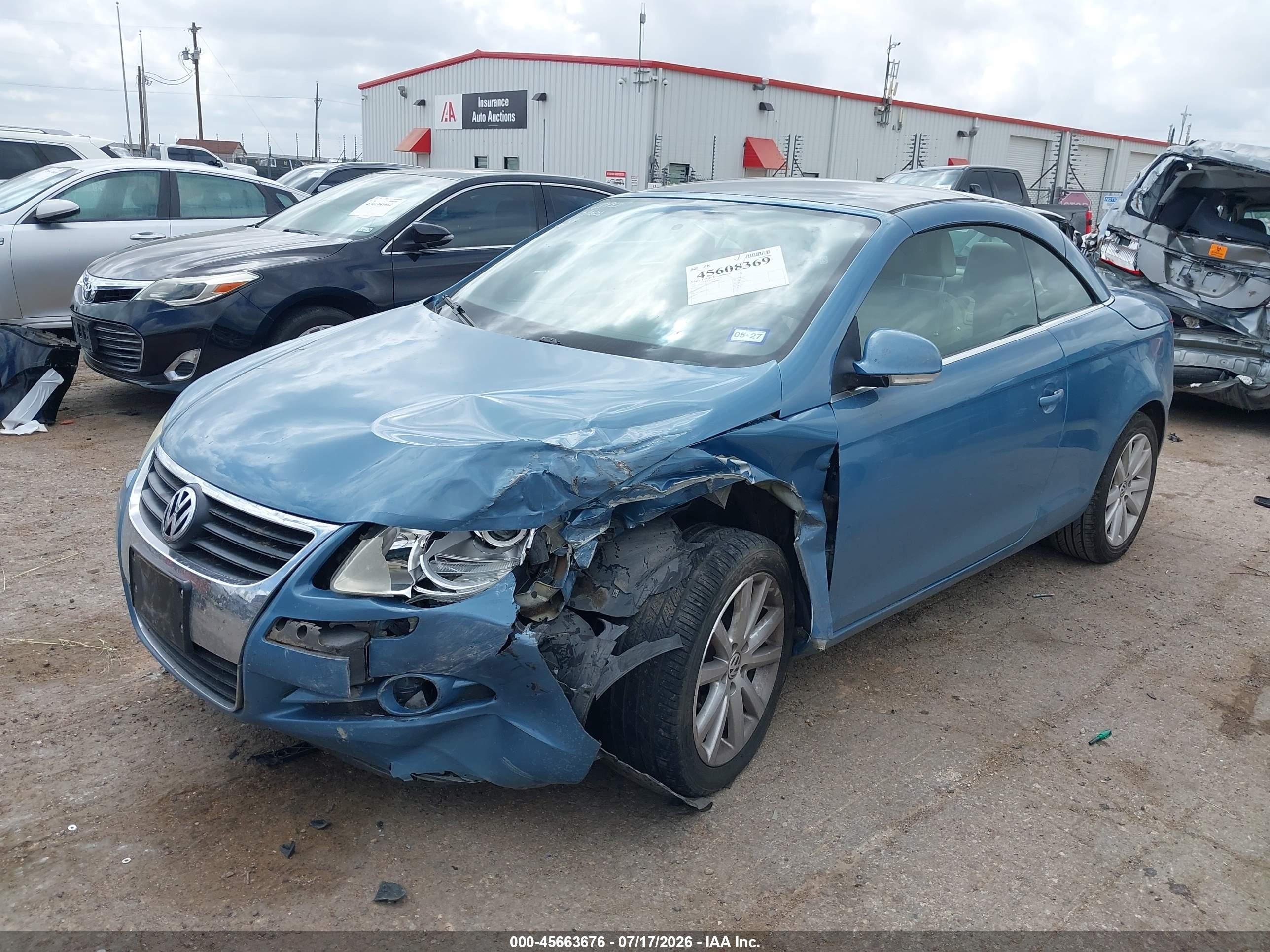 2008 Volkswagen Eos Komfort Blue vin: WVWBA71F28V035557
