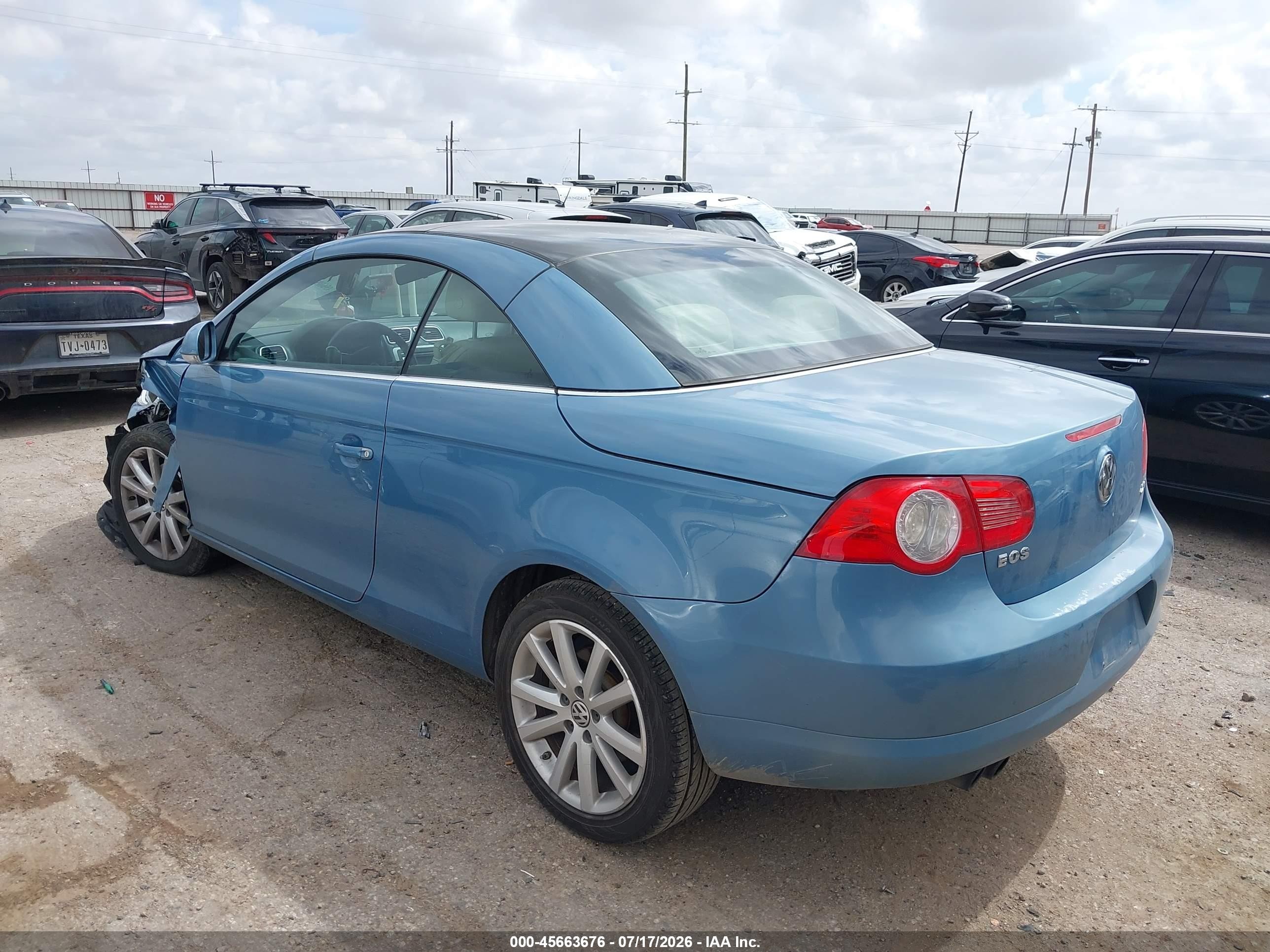 2008 Volkswagen Eos Komfort Blue vin: WVWBA71F28V035557