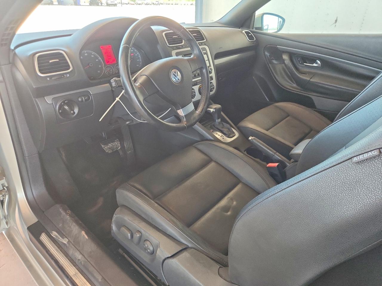 2009 Volkswagen Eos Turbo Silver vin: WVWBA71F29V012488