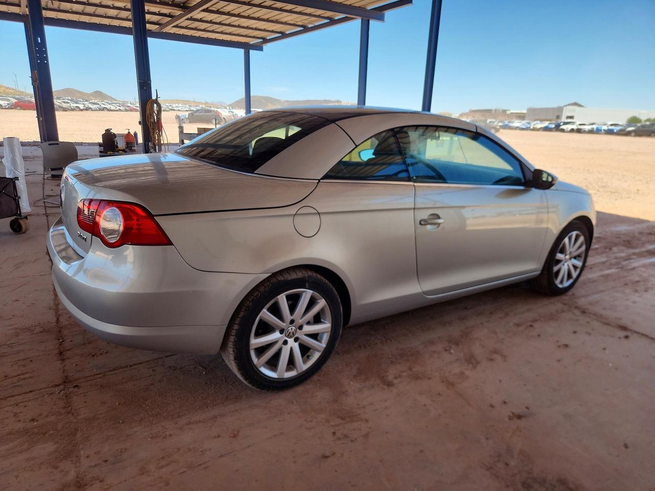 2009 Volkswagen Eos Turbo Silver vin: WVWBA71F29V012488