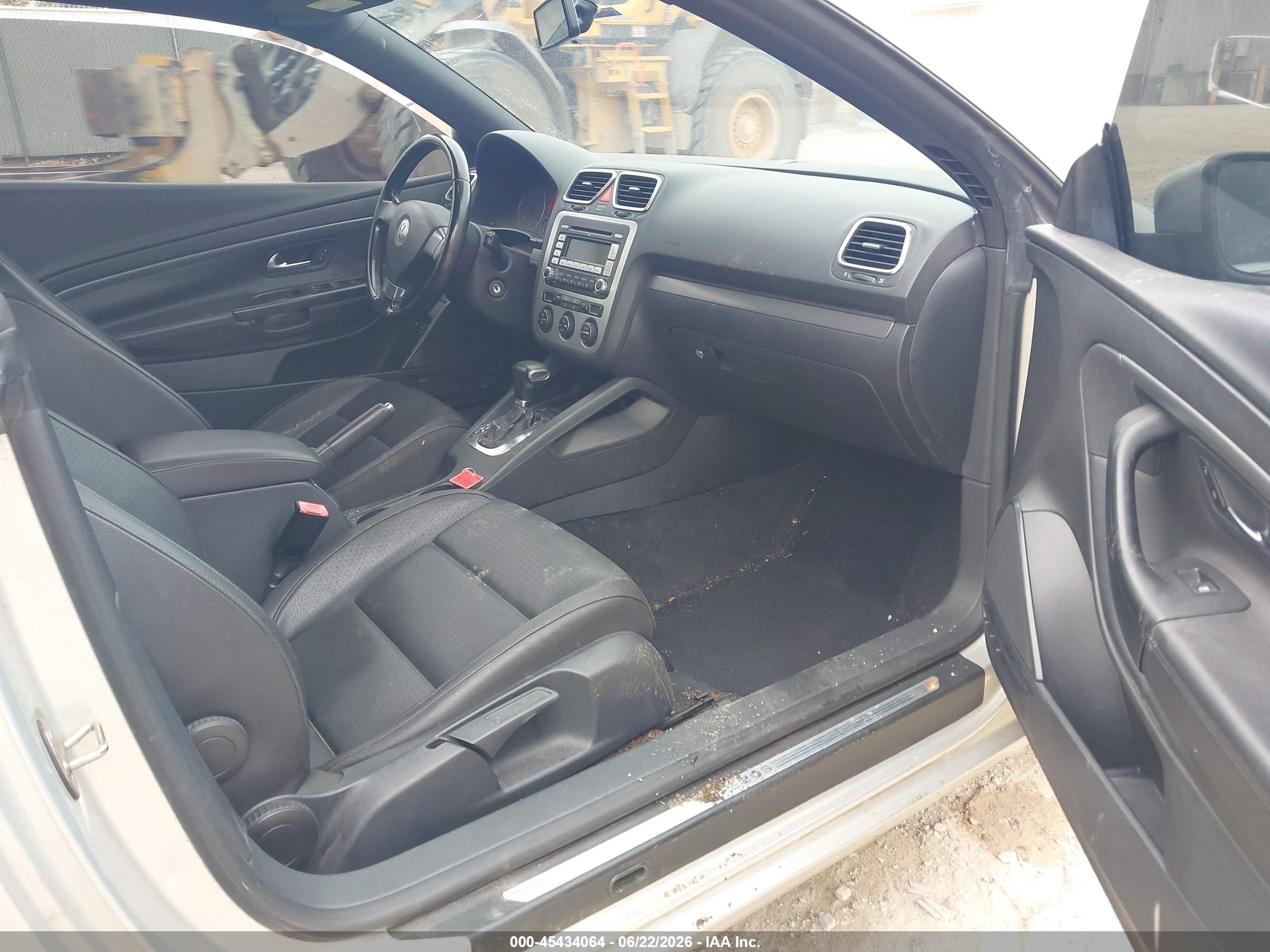 2009 Volkswagen Eos Komfort Beige vin: WVWBA71F39V015240