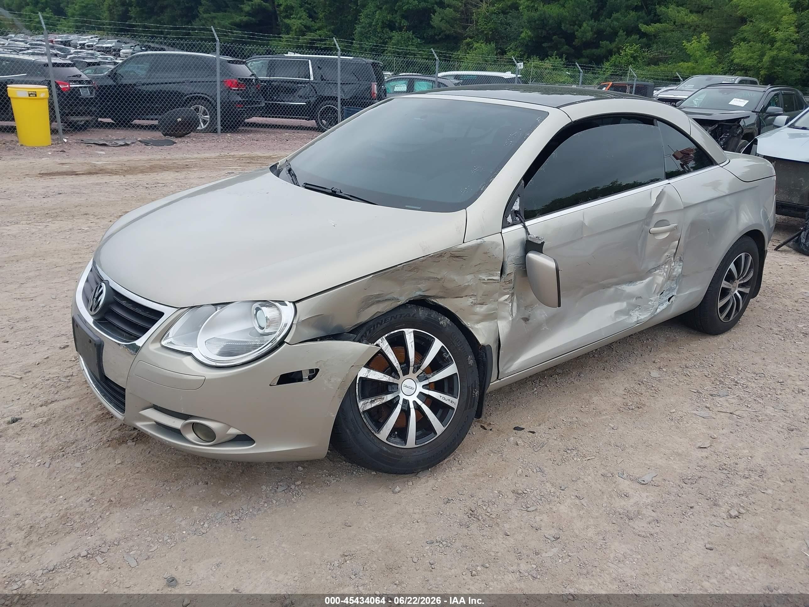 2009 Volkswagen Eos Komfort Beige vin: WVWBA71F39V015240