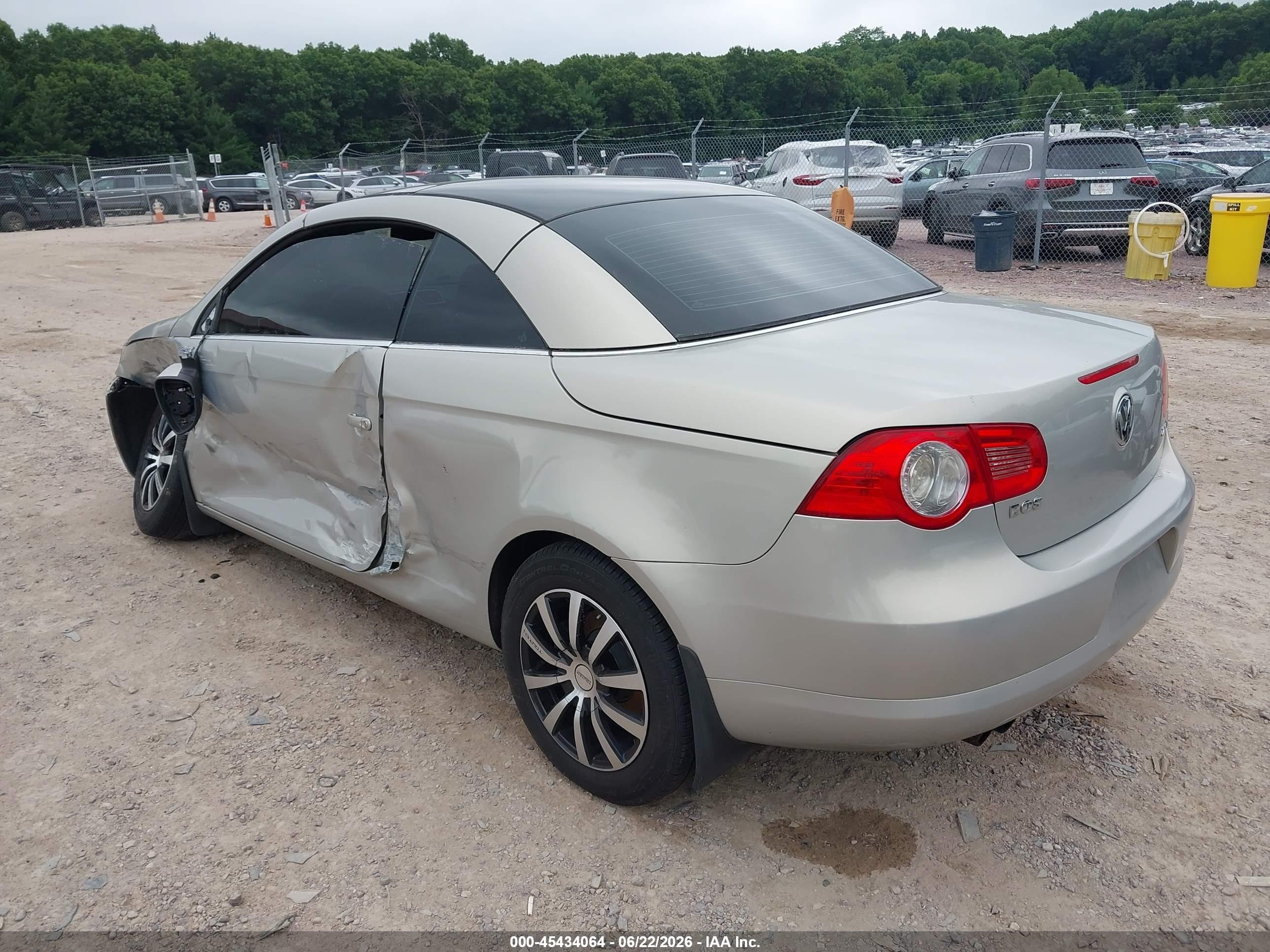 2009 Volkswagen Eos Komfort Beige vin: WVWBA71F39V015240