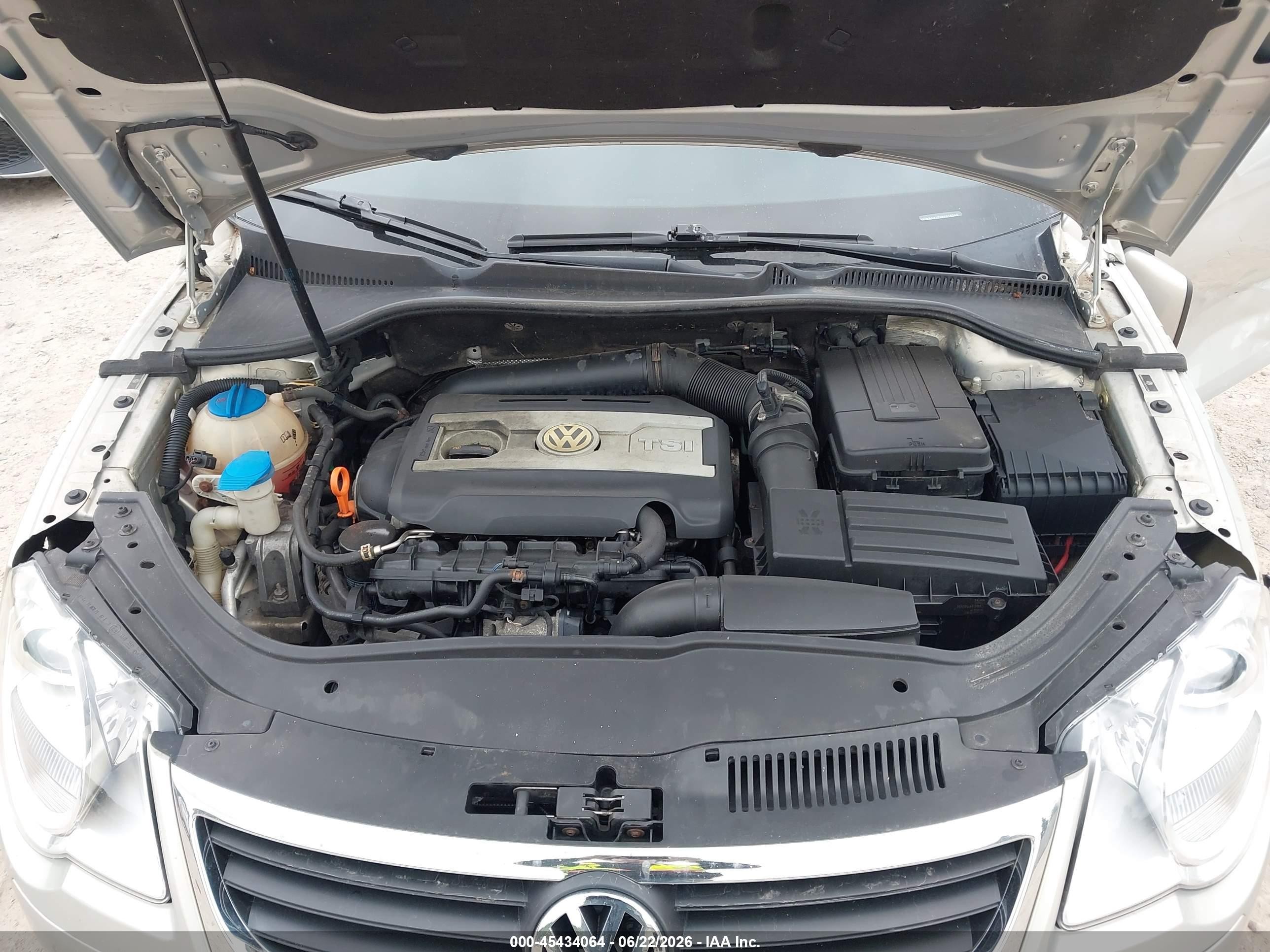 2009 Volkswagen Eos Komfort Beige vin: WVWBA71F39V015240