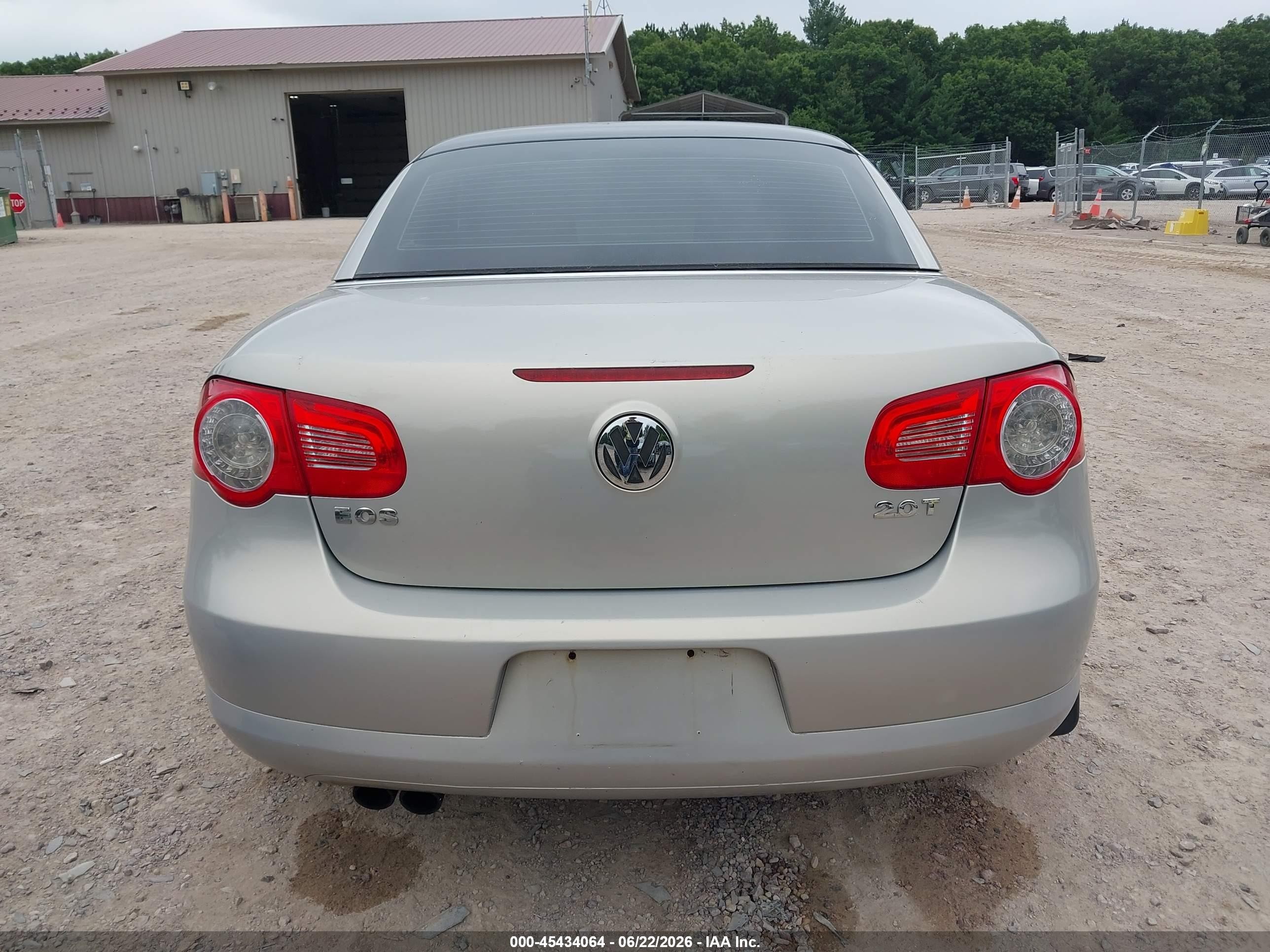 2009 Volkswagen Eos Komfort Beige vin: WVWBA71F39V015240