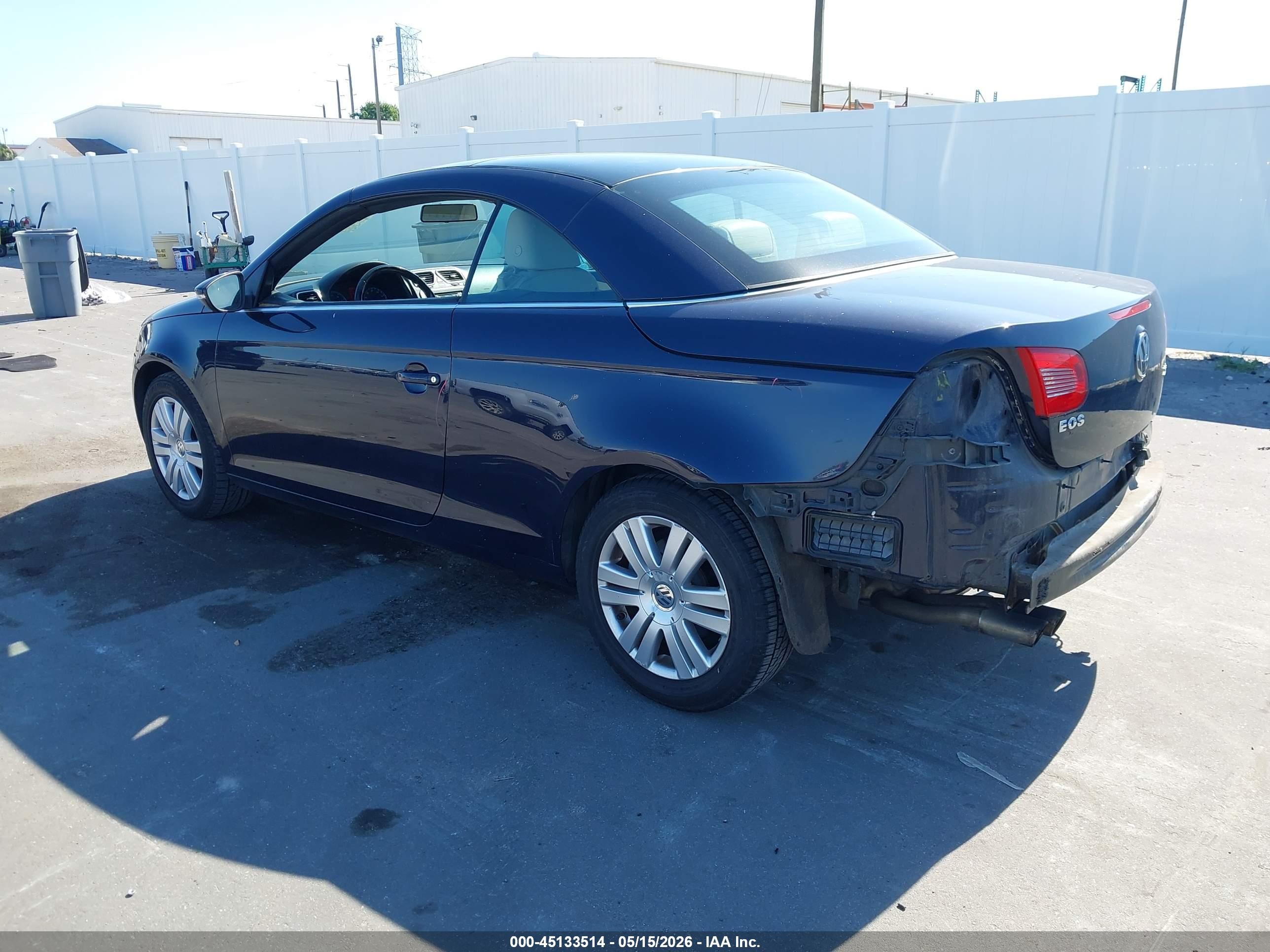 2009 Volkswagen Eos Komfort Blue vin: WVWBA71F39V019997
