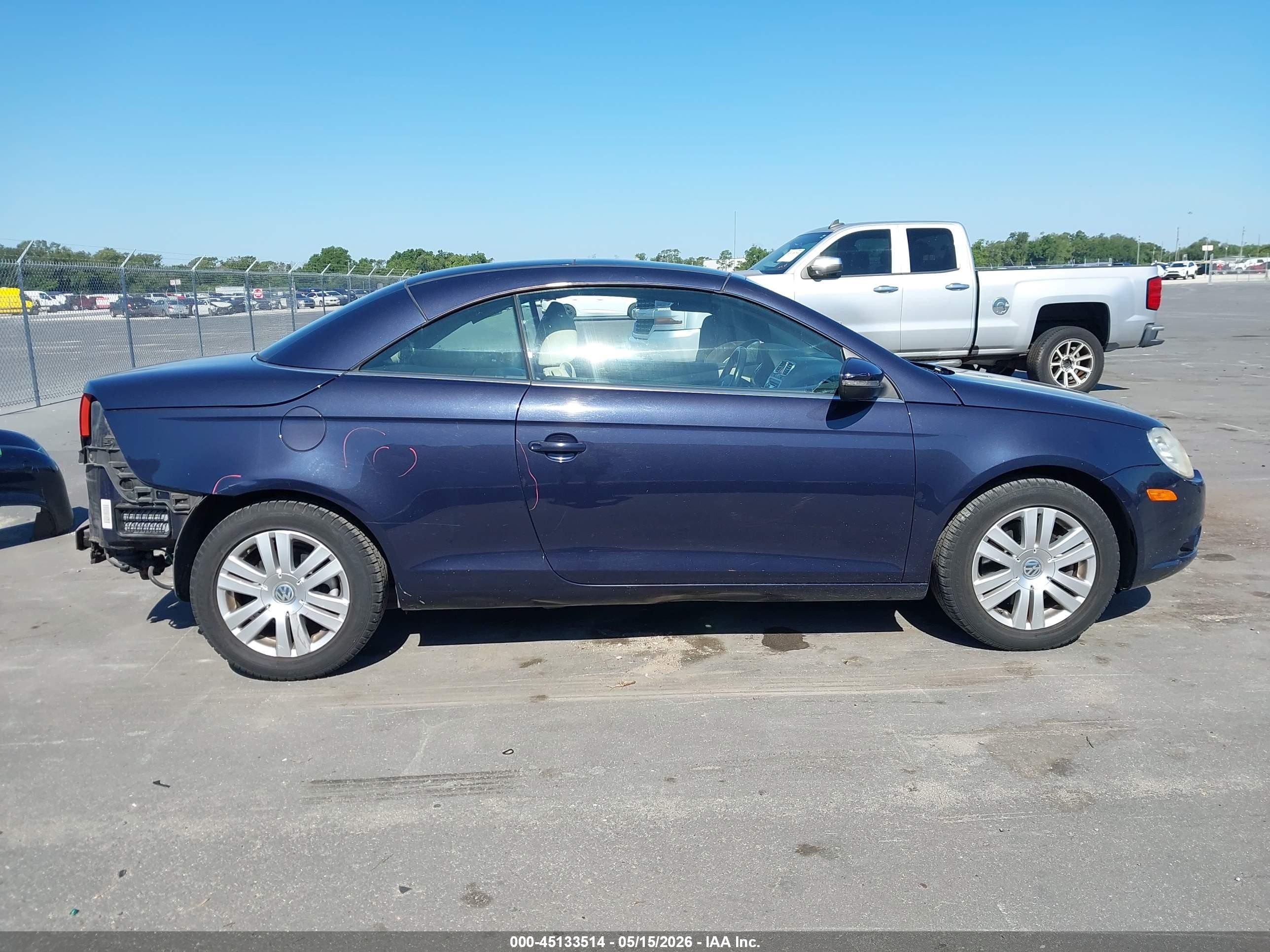 2009 Volkswagen Eos Komfort Blue vin: WVWBA71F39V019997