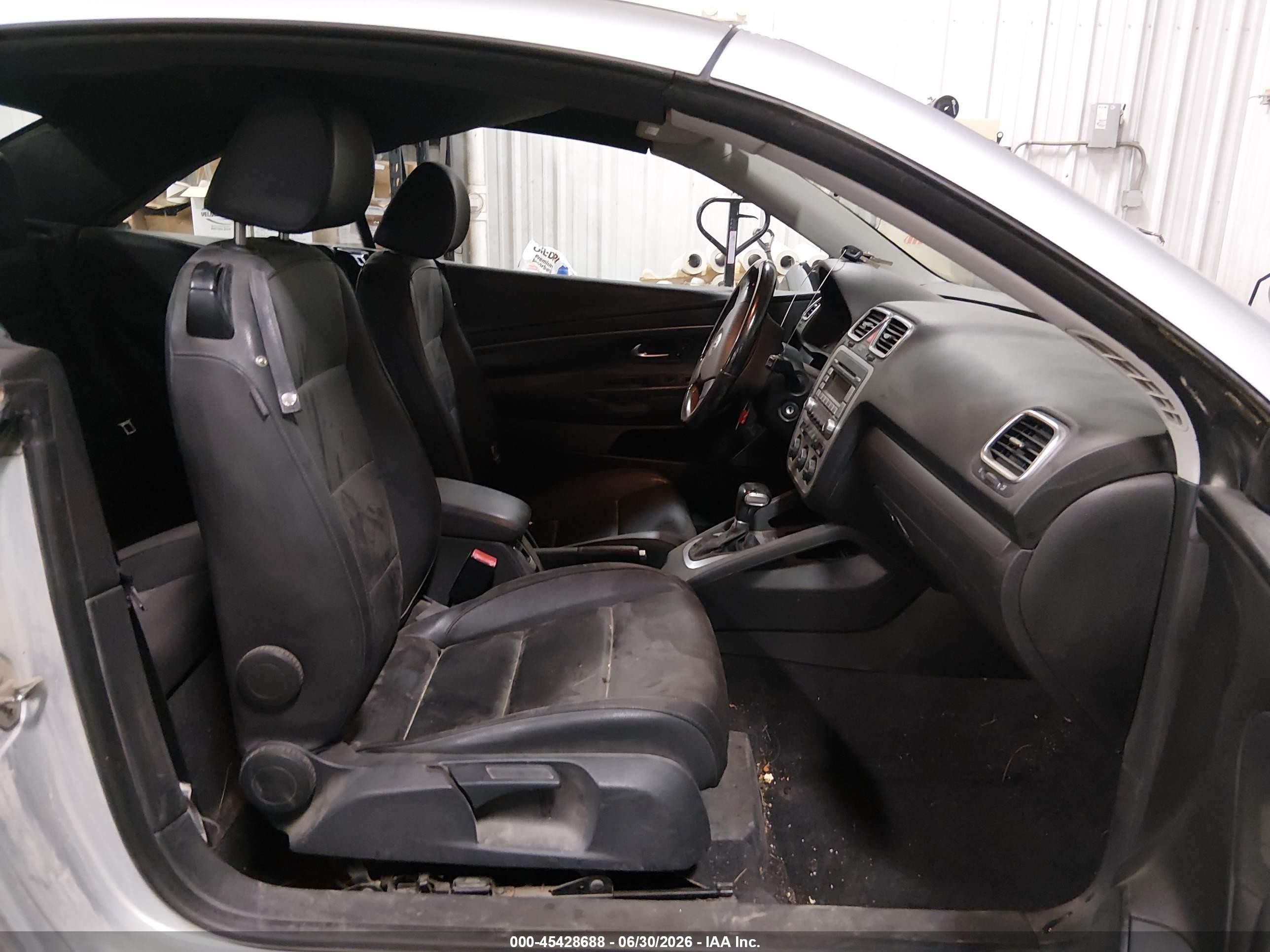 2008 Volkswagen Eos Komfort Silver vin: WVWBA71F48V003483