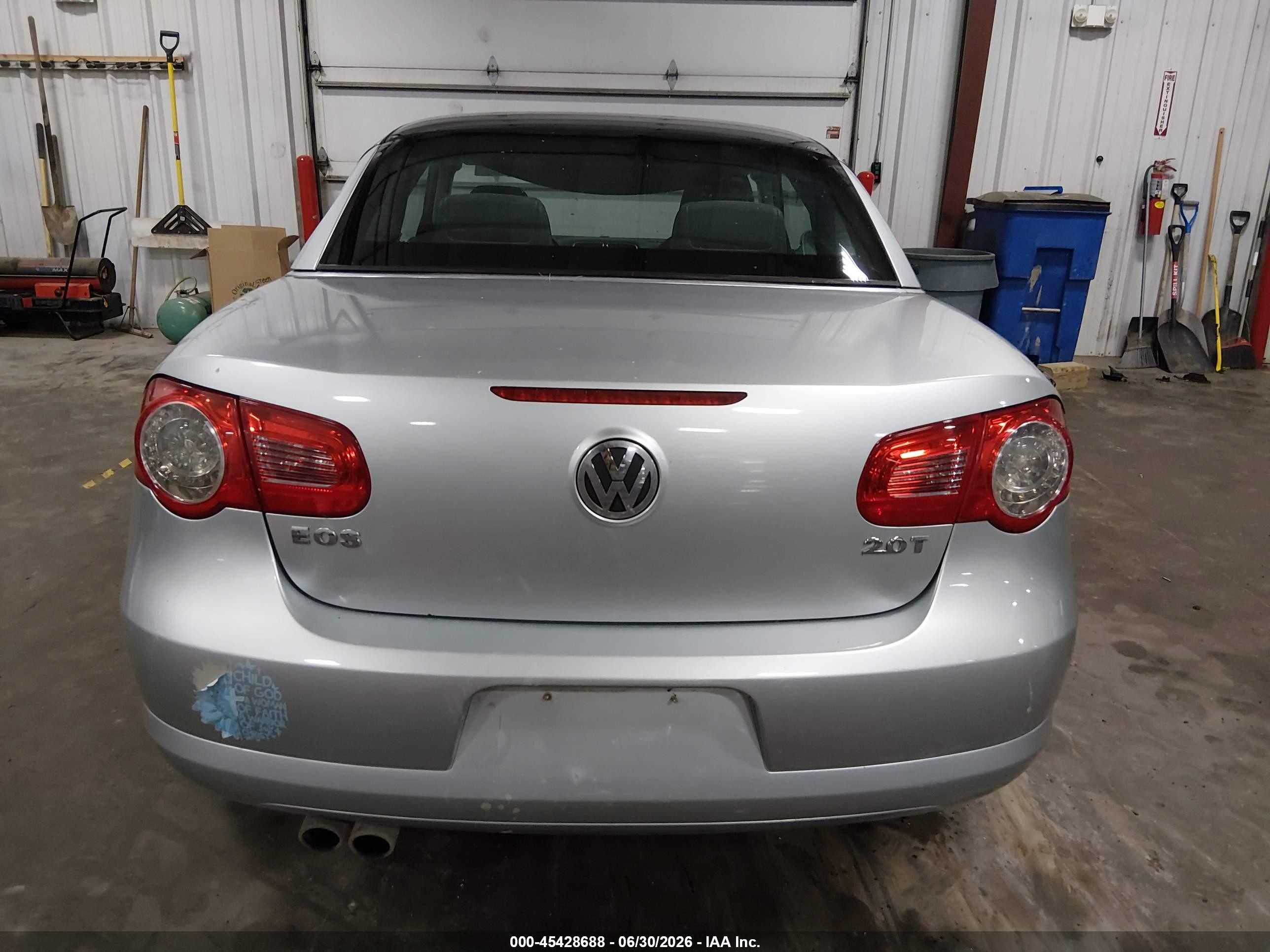 2008 Volkswagen Eos Komfort Silver vin: WVWBA71F48V003483