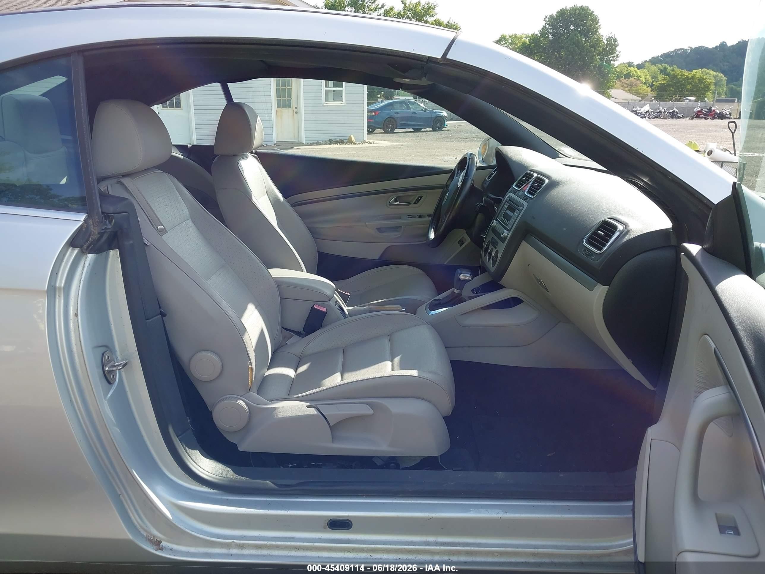 2008 Volkswagen Eos Komfort/turbo Silver vin: WVWBA71F48V023281