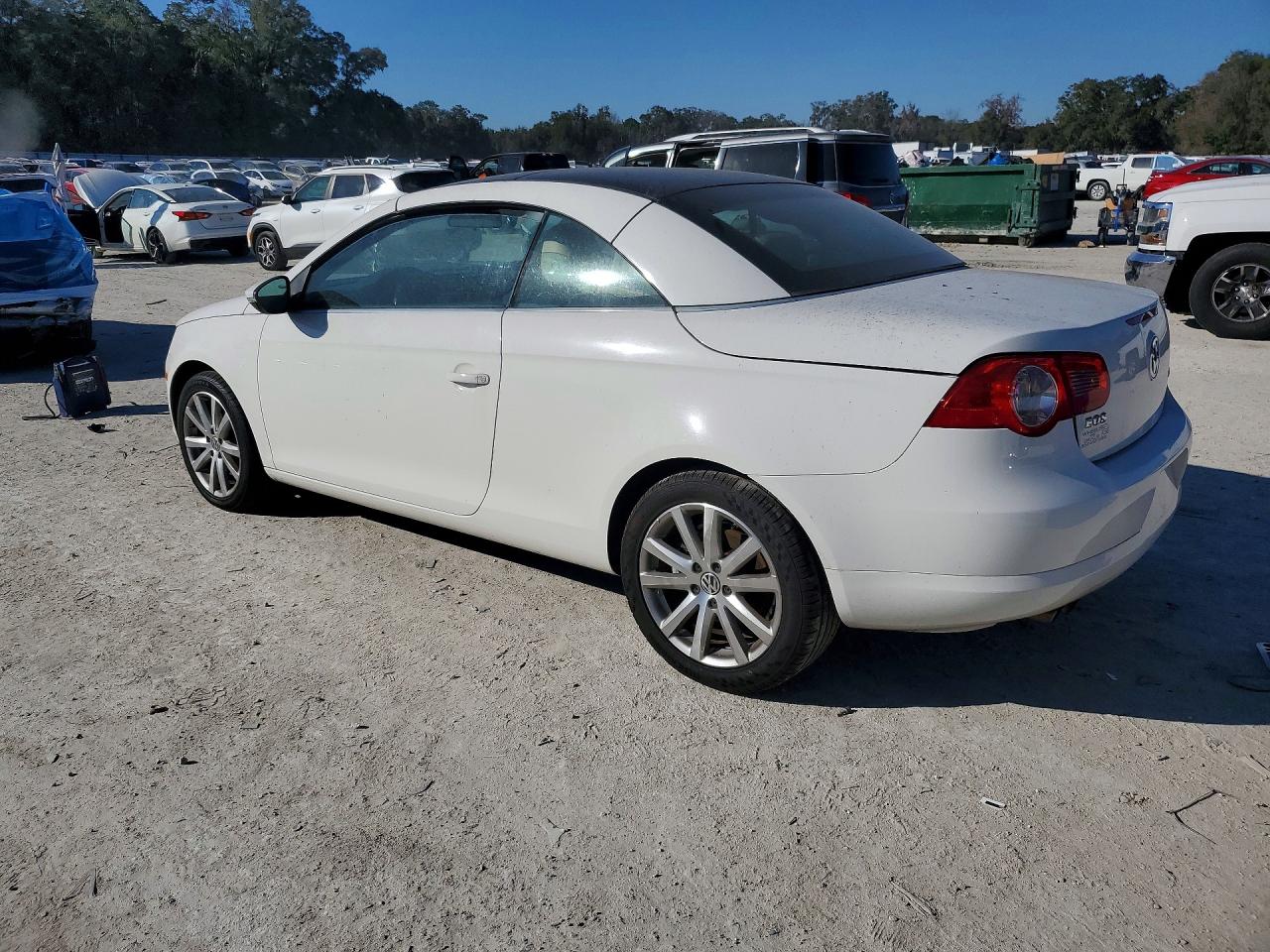 2009 Volkswagen Eos Turbo White vin: WVWBA71F59V008645