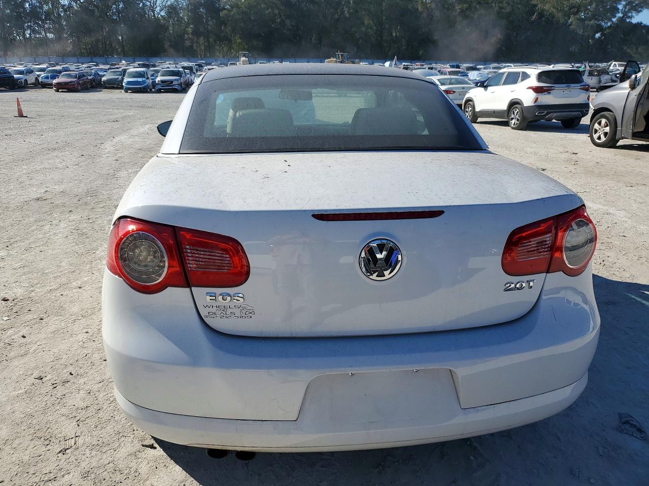 2009 Volkswagen Eos Turbo White vin: WVWBA71F59V008645