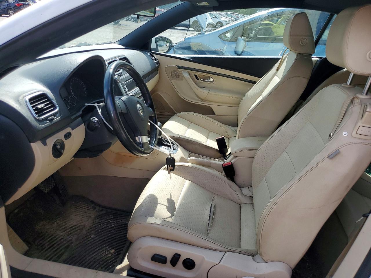 2009 Volkswagen Eos Turbo White vin: WVWBA71F59V022674