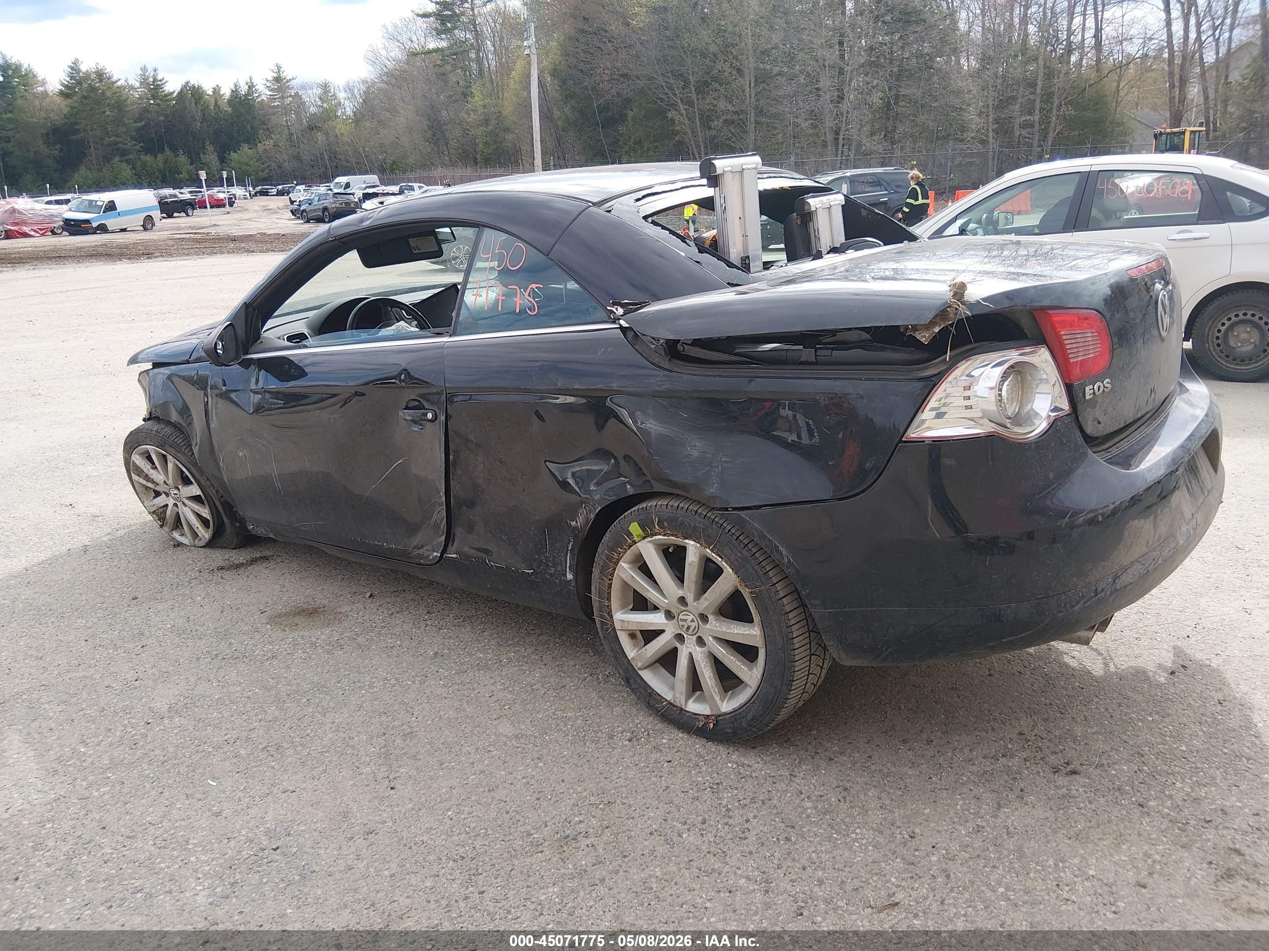 2009 Volkswagen Eos Komfort Black vin: WVWBA71F69V003924