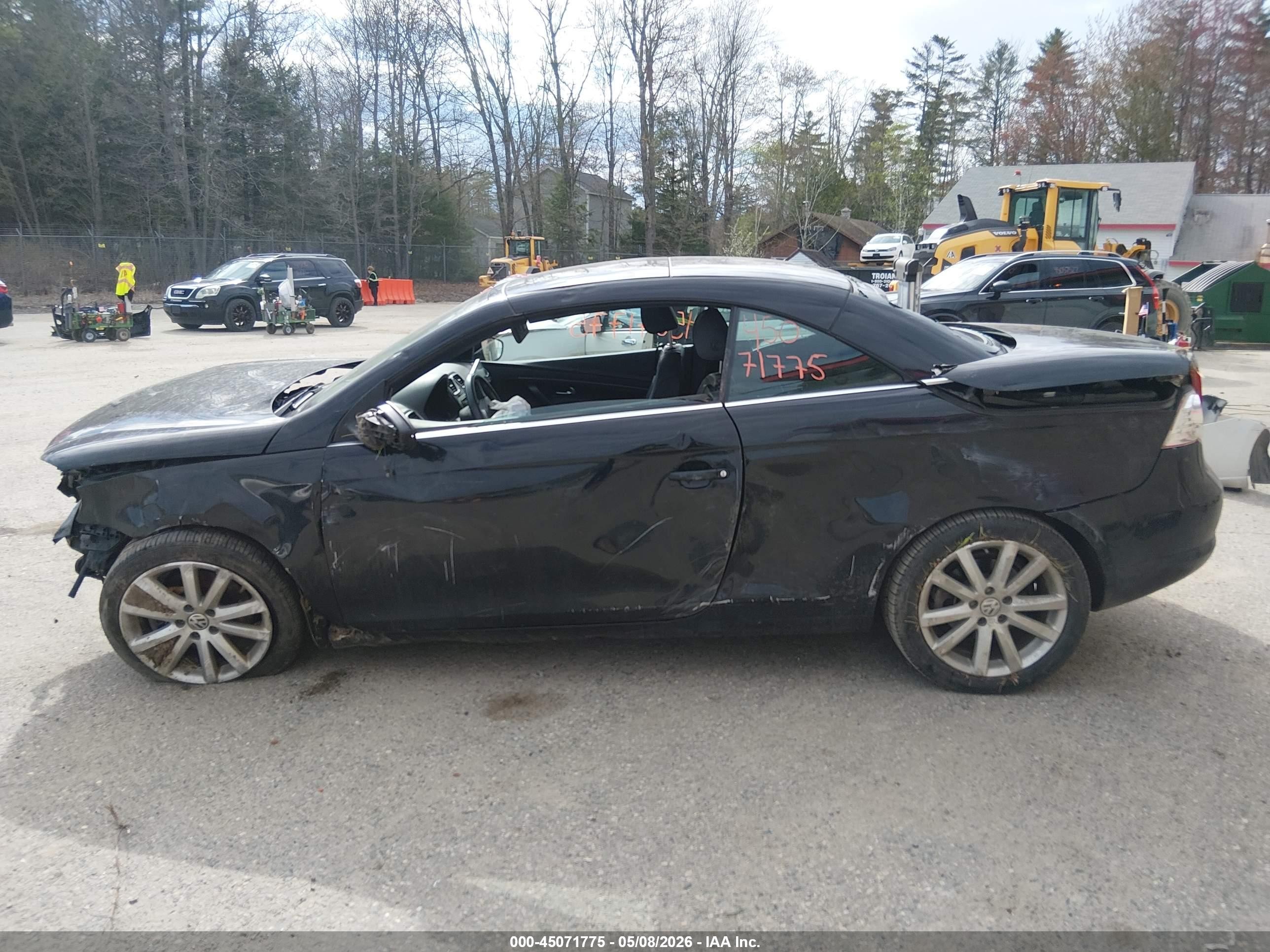2009 Volkswagen Eos Komfort Black vin: WVWBA71F69V003924