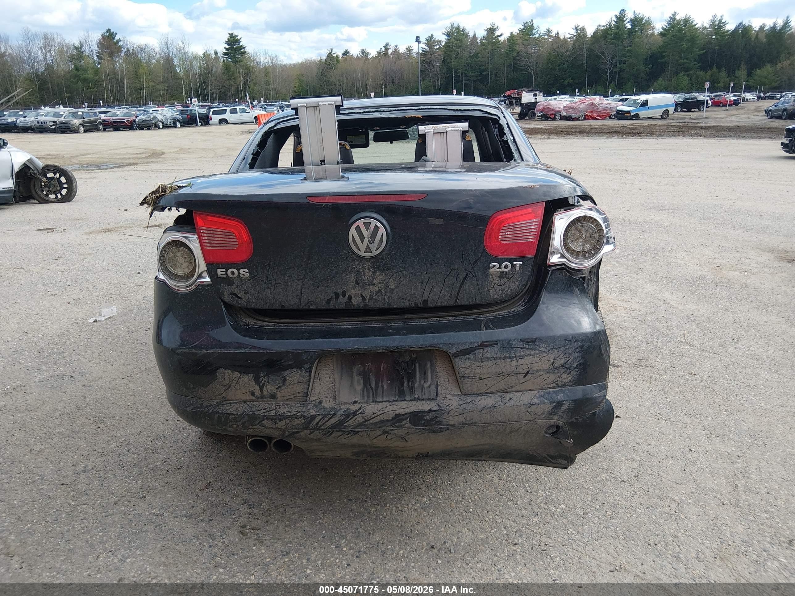 2009 Volkswagen Eos Komfort Black vin: WVWBA71F69V003924