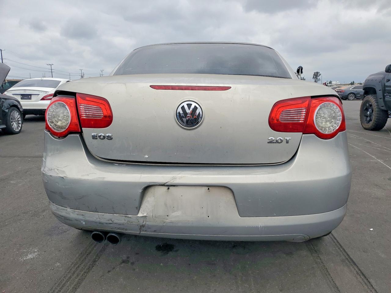 2009 Volkswagen Eos Turbo Tan vin: WVWBA71F69V008122