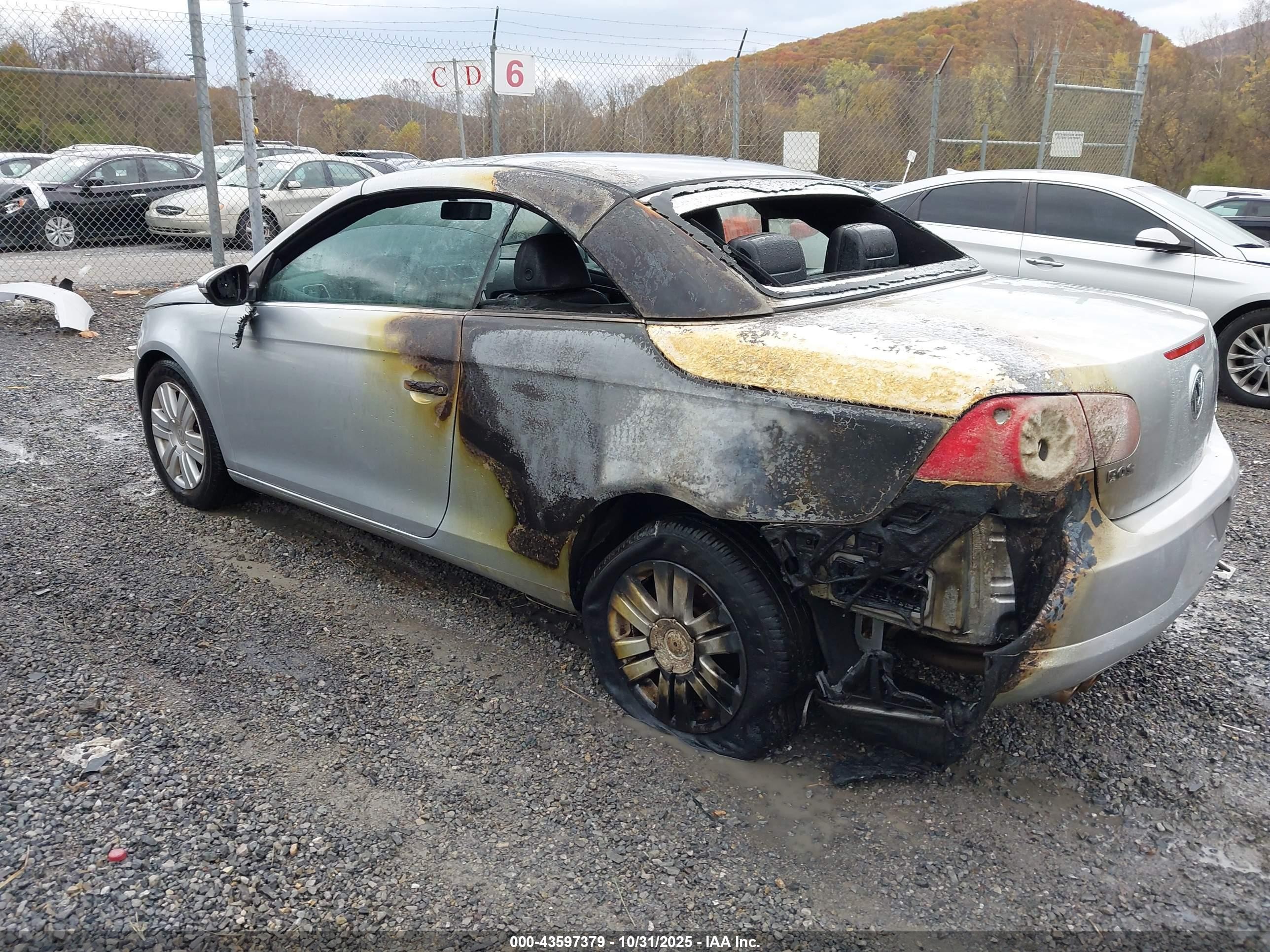 2009 Volkswagen Eos Komfort Silver vin: WVWBA71F79V003947