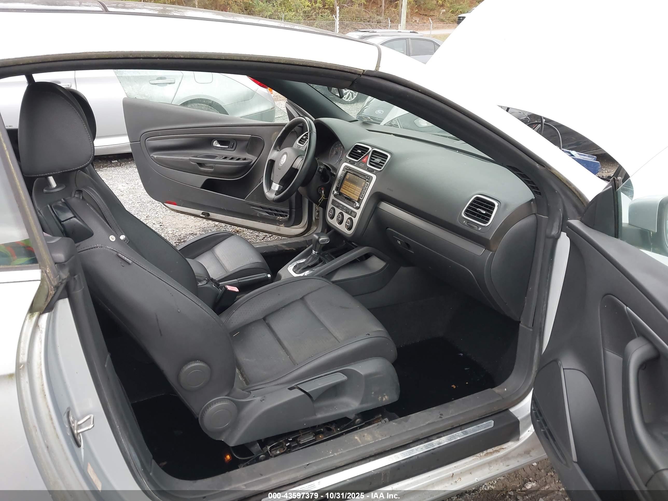 2009 Volkswagen Eos Komfort Silver vin: WVWBA71F79V003947