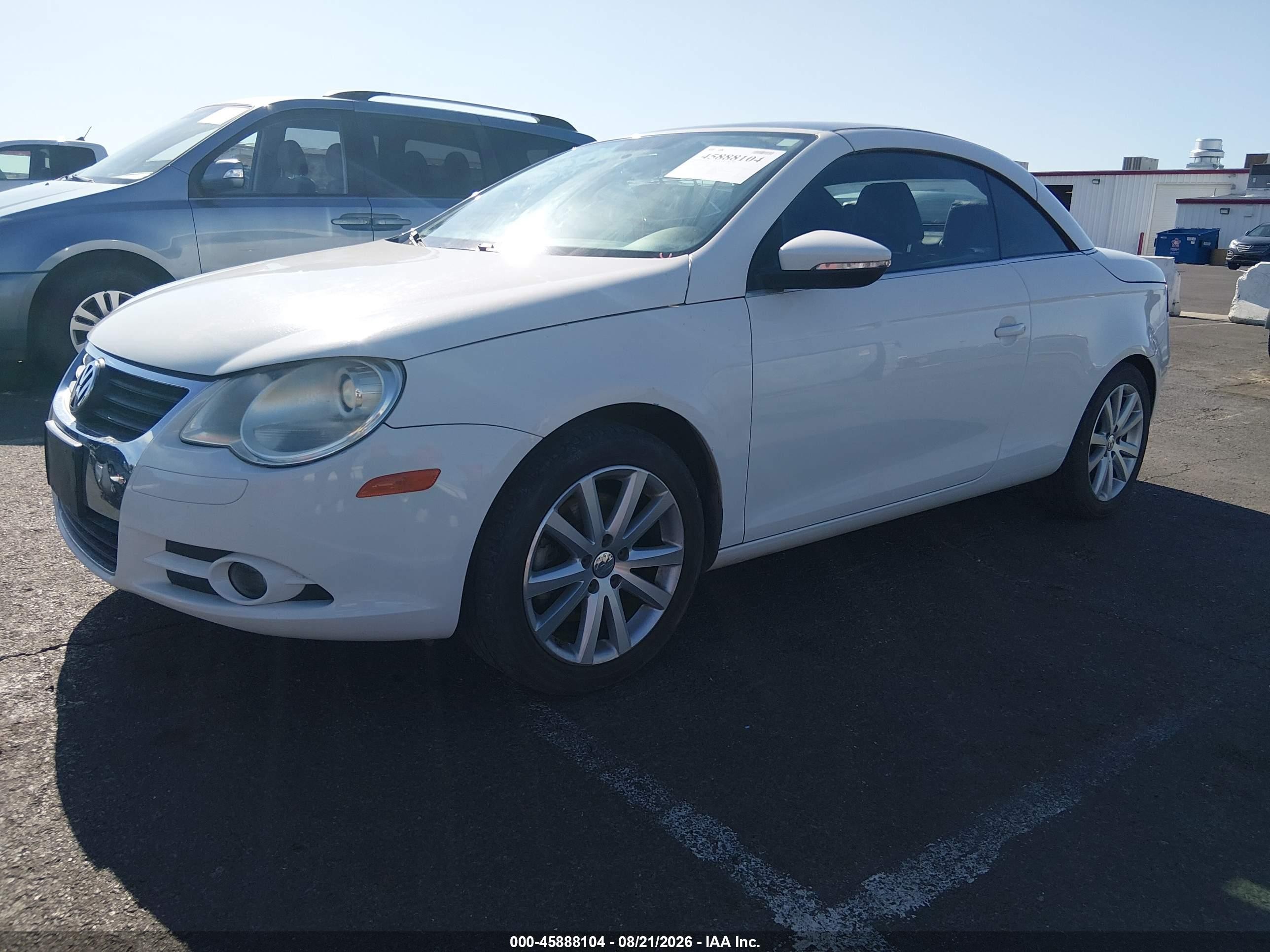 2009 Volkswagen Eos Komfort White vin: WVWBA71F79V021249