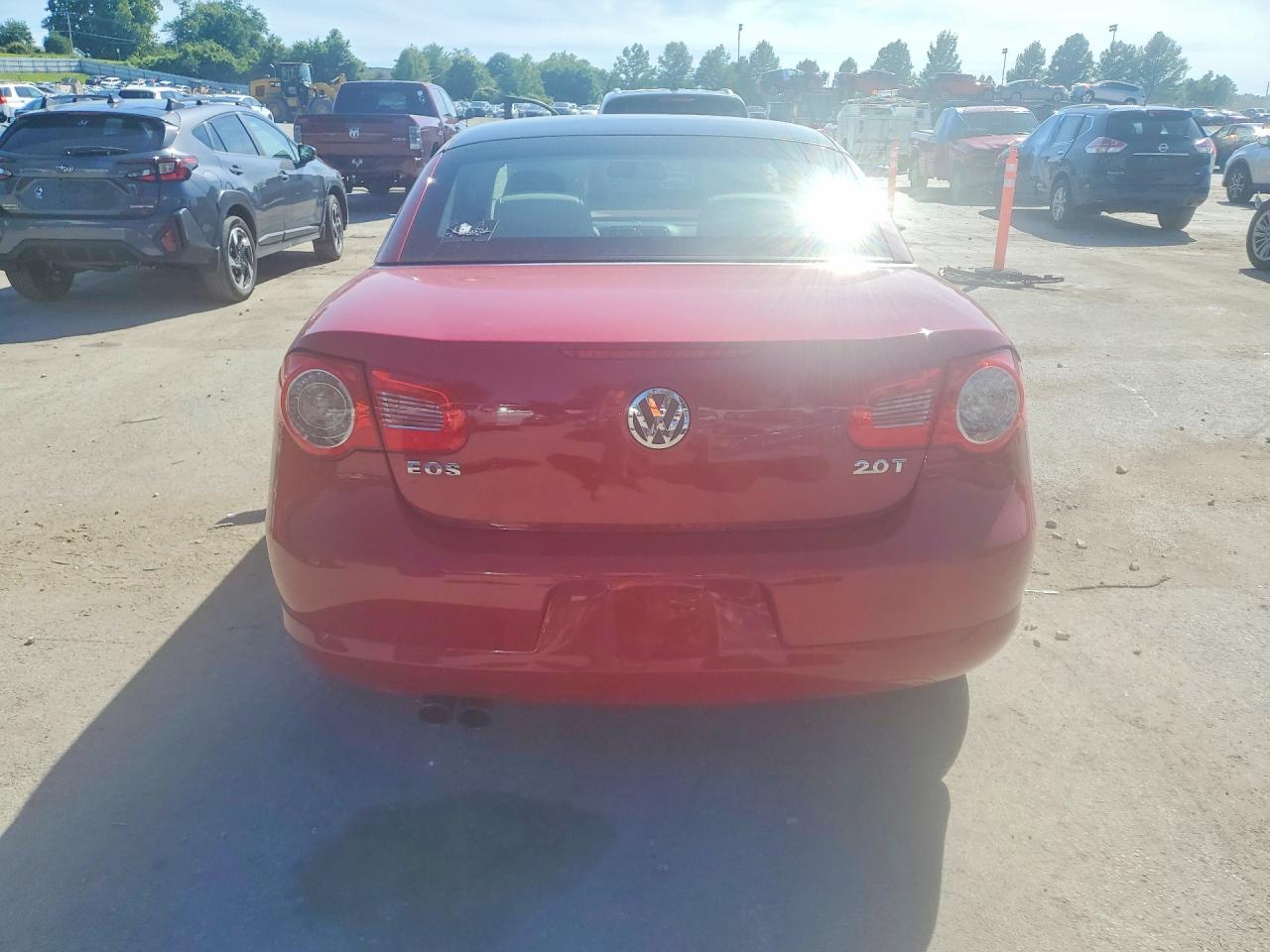 2008 Volkswagen Eos Turbo Red vin: WVWBA71F88V033764