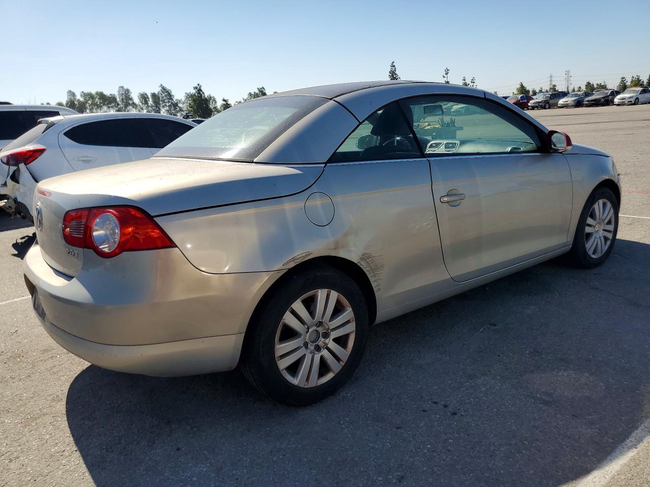 2009 Volkswagen Eos Turbo Silver vin: WVWBA71F89V009837