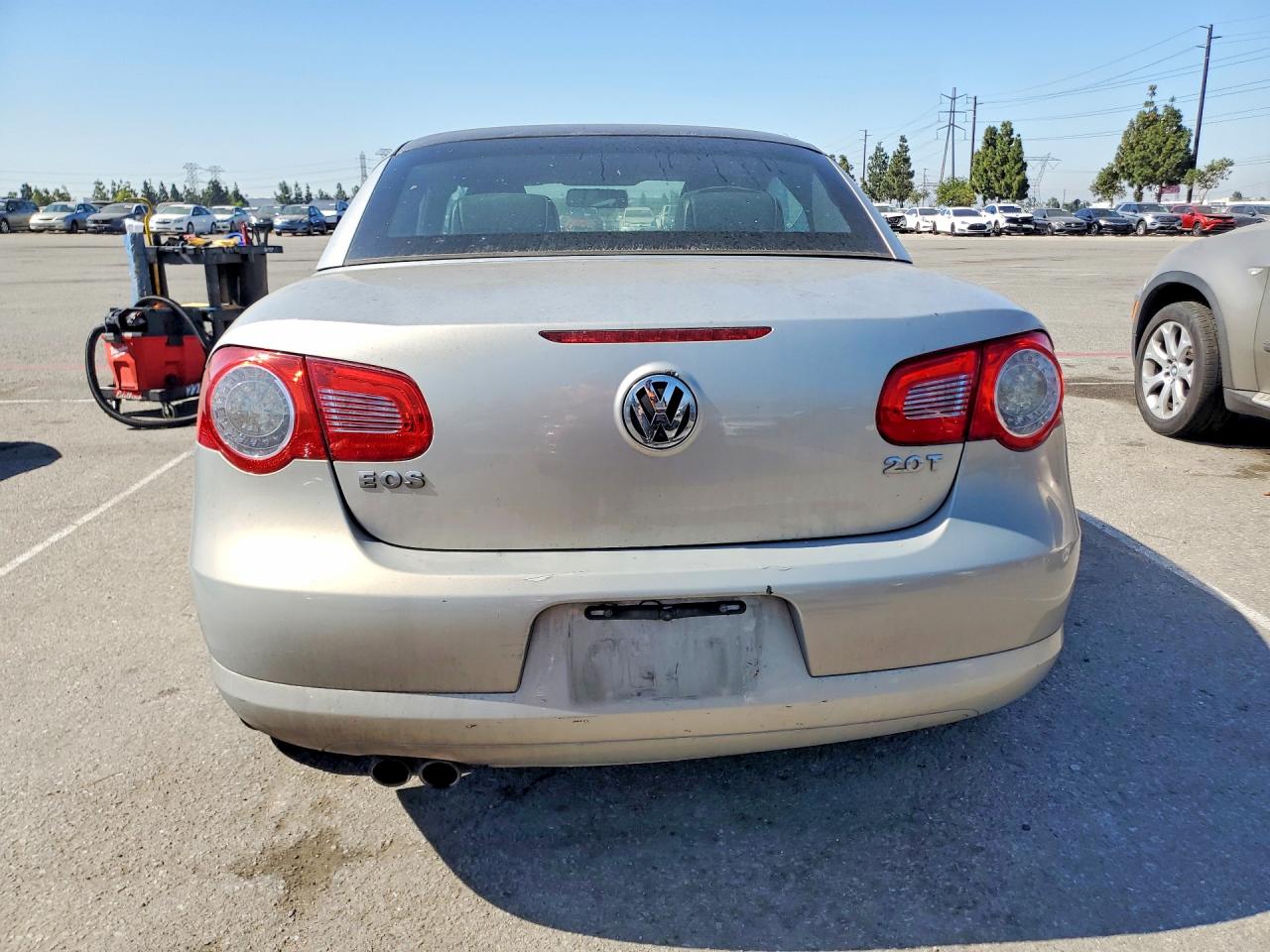 2009 Volkswagen Eos Turbo Silver vin: WVWBA71F89V009837