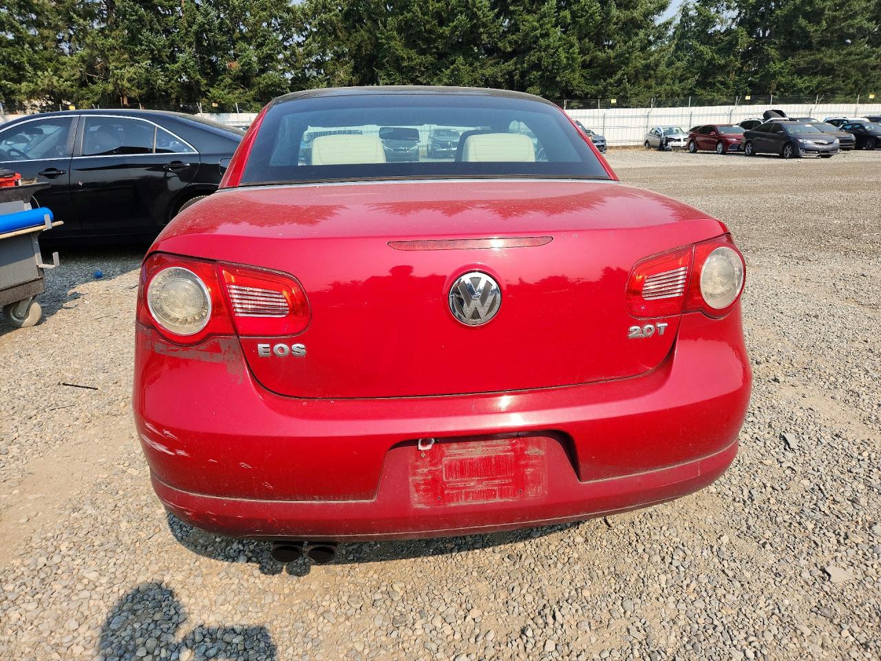 2007 Volkswagen Eos 2.0t Red vin: WVWBA71FX7V045770