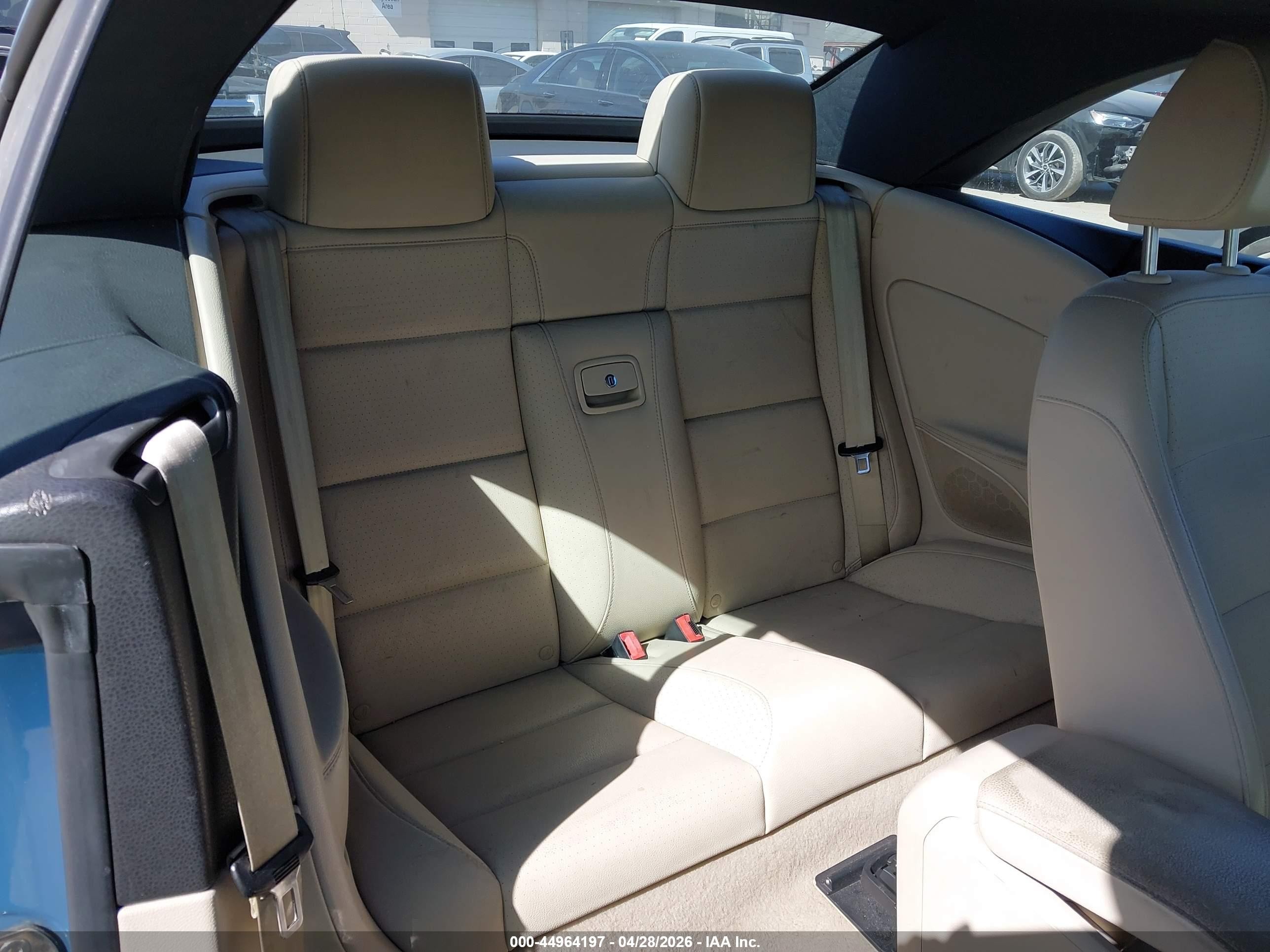 2008 Volkswagen Eos Komfort Blue vin: WVWBA71FX8V049481