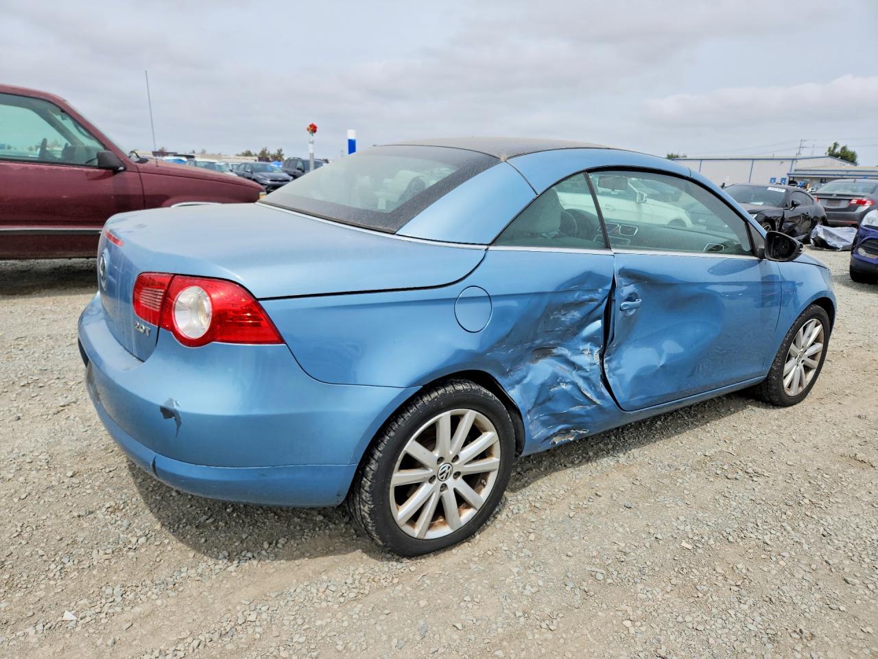 2009 Volkswagen Eos Turbo Blue vin: WVWBA71FX9V012321