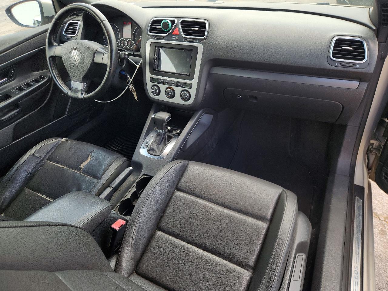 2009 Volkswagen Eos Turbo Silver vin: WVWBA71FX9V020371