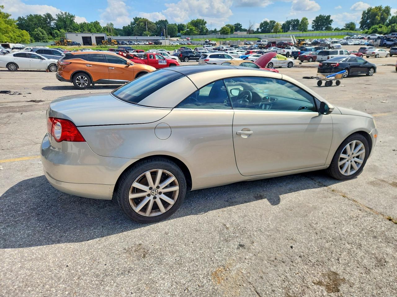 2009 Volkswagen Eos Turbo Silver vin: WVWBA71FX9V020371