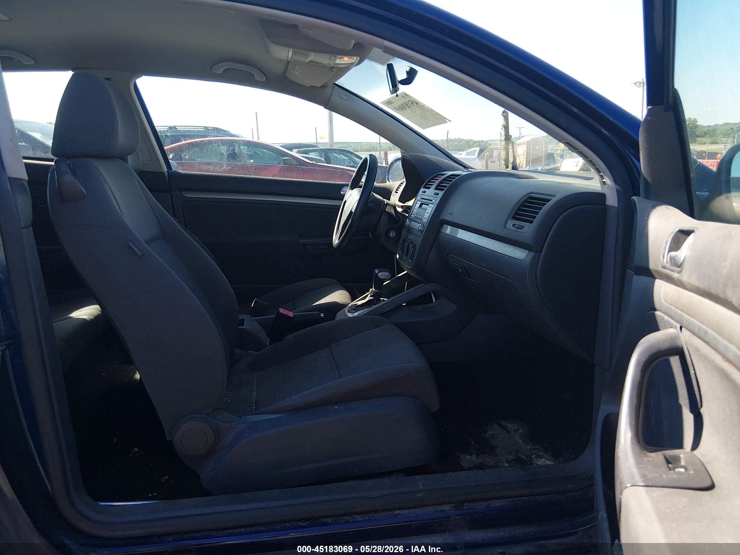 2008 Volkswagen Rabbit S Dark Blue vin: WVWBA71K08W009563
