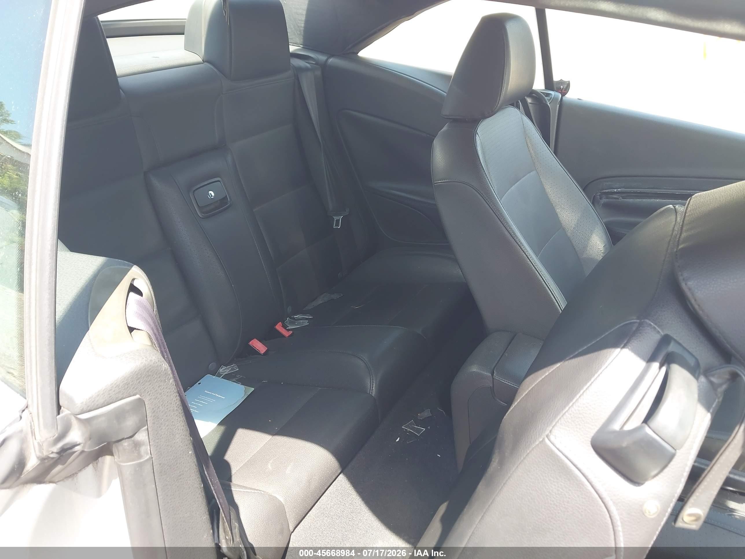 2010 Volkswagen Eos Komfort Silver vin: WVWBA7AH1AV014187