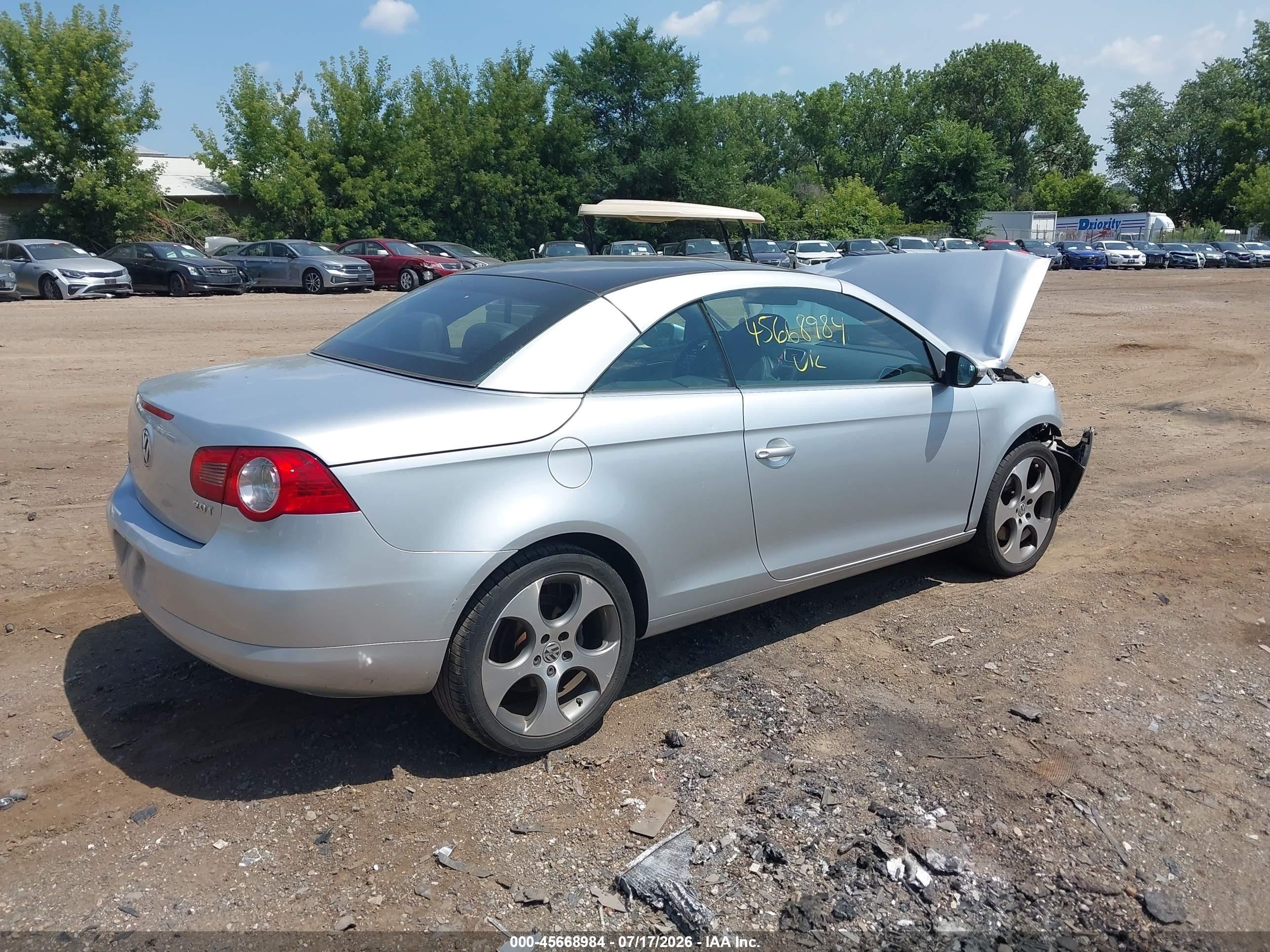 2010 Volkswagen Eos Komfort Silver vin: WVWBA7AH1AV014187