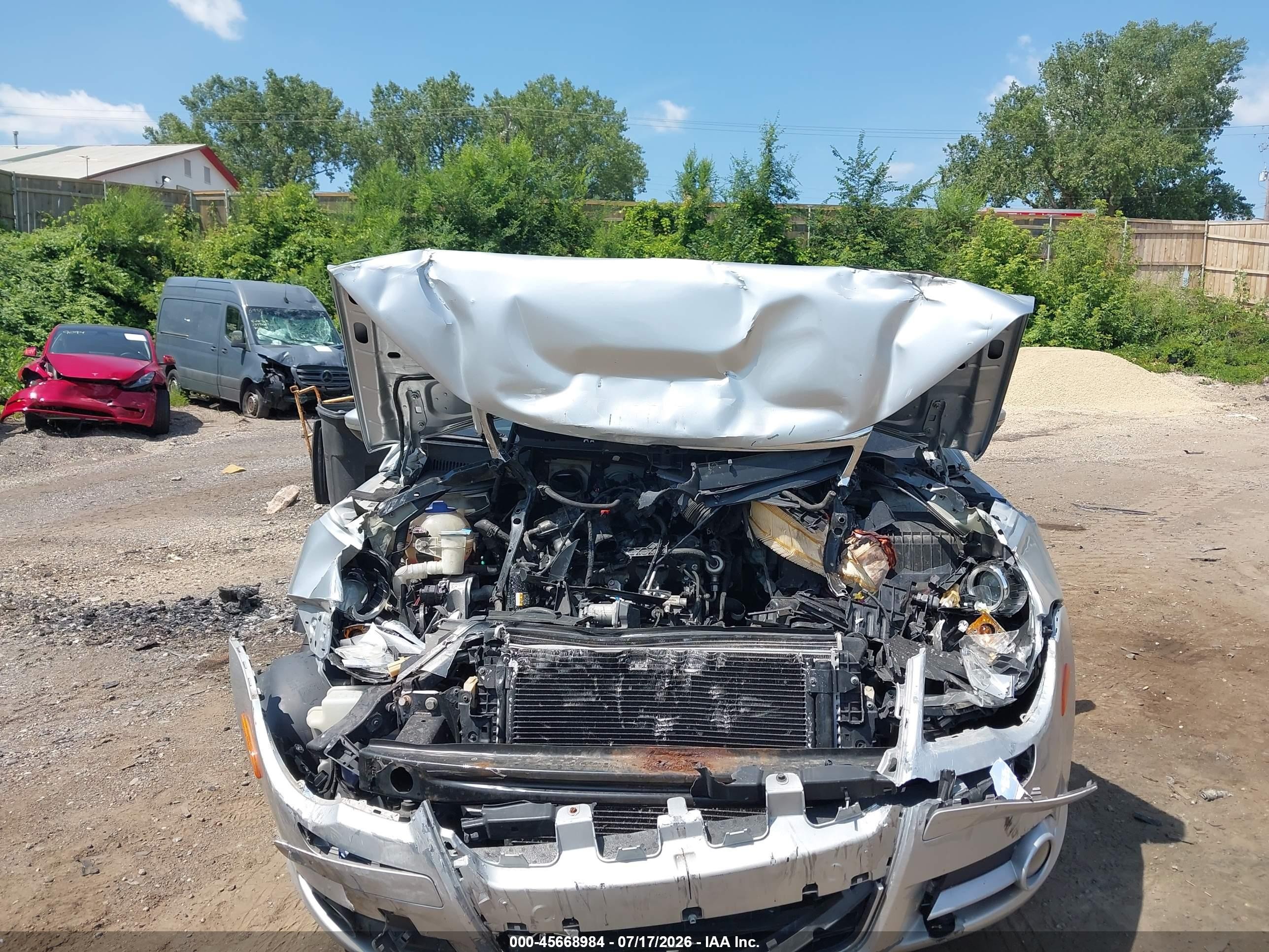 2010 Volkswagen Eos Komfort Silver vin: WVWBA7AH1AV014187