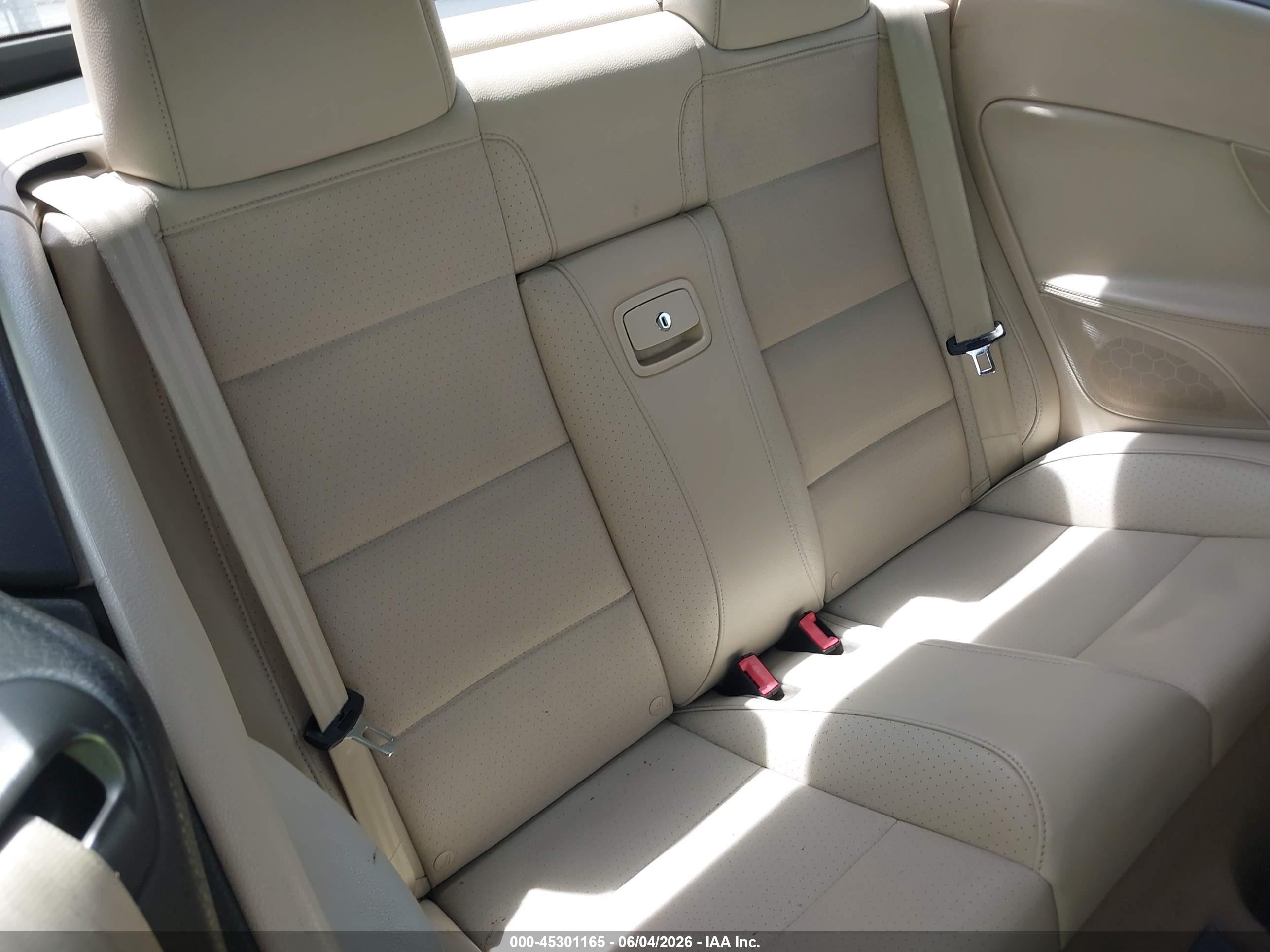 2010 Volkswagen Eos Komfort Black vin: WVWBA7AH2AV011427