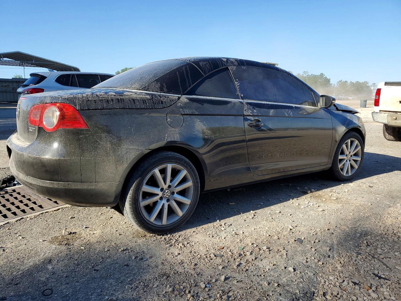 2011 Volkswagen Eos Komfort Black vin: WVWBA7AH2BV001983