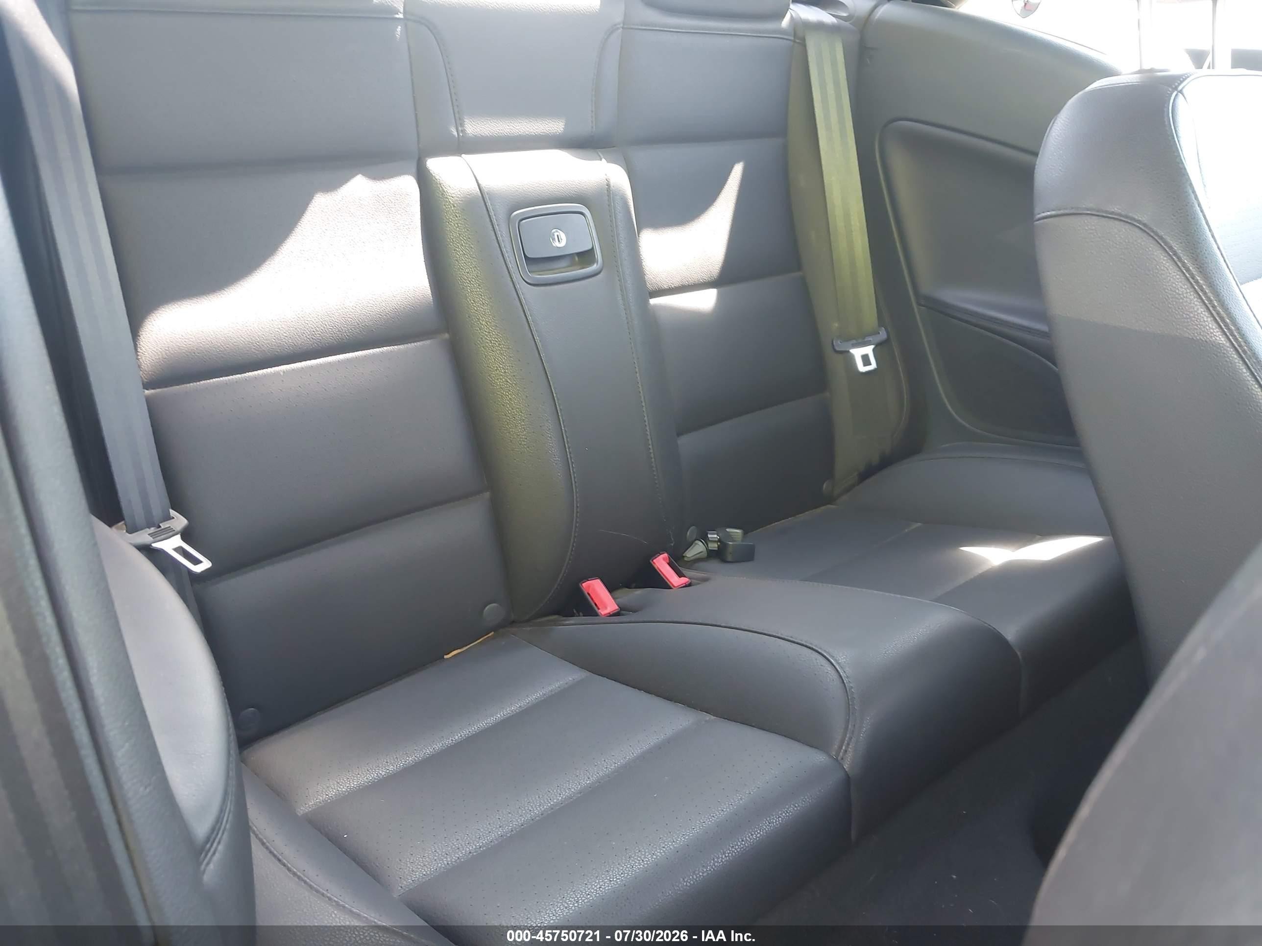 2010 Volkswagen Eos Komfort Silver vin: WVWBA7AH3AV018063