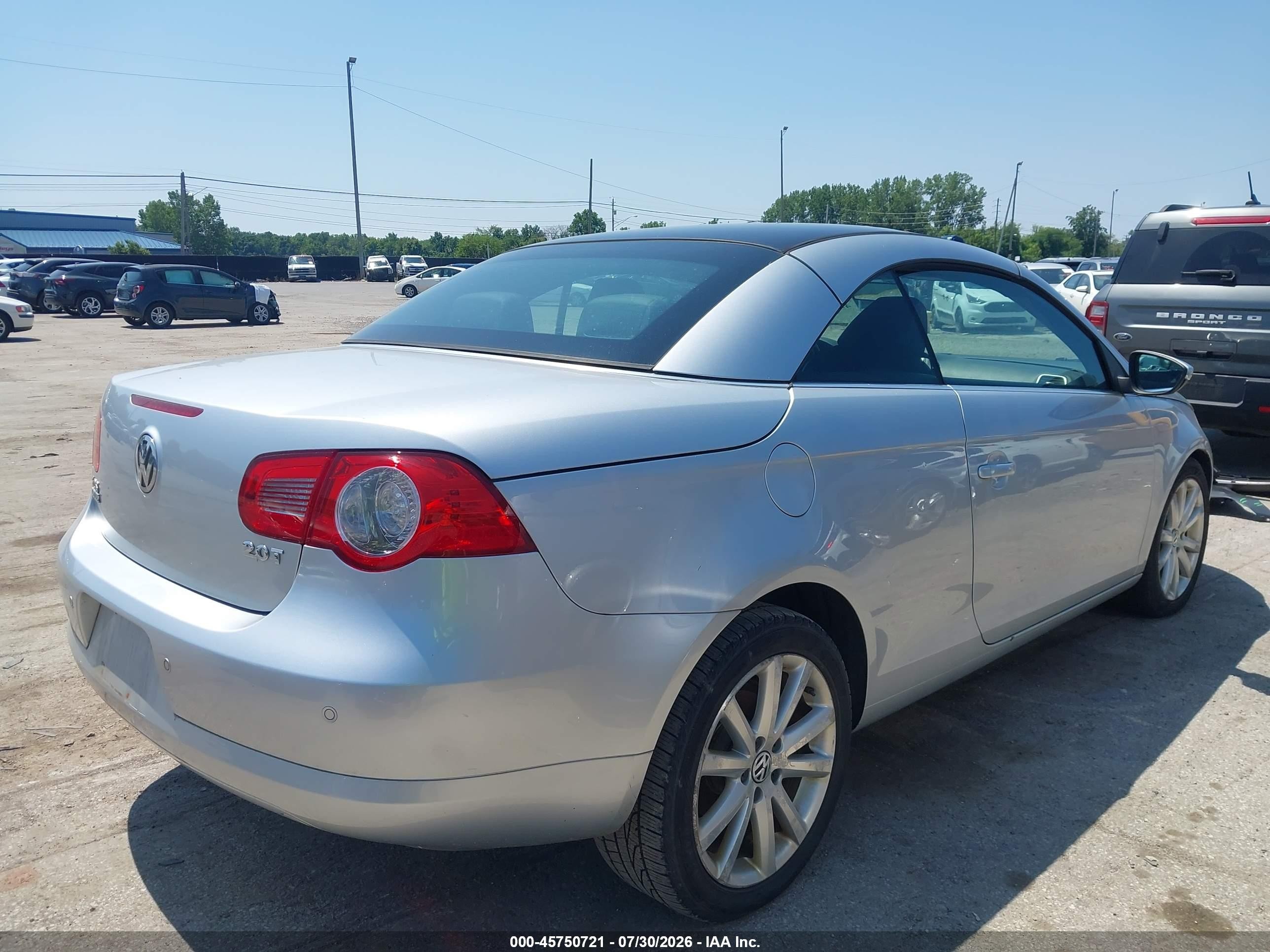 2010 Volkswagen Eos Komfort Silver vin: WVWBA7AH3AV018063