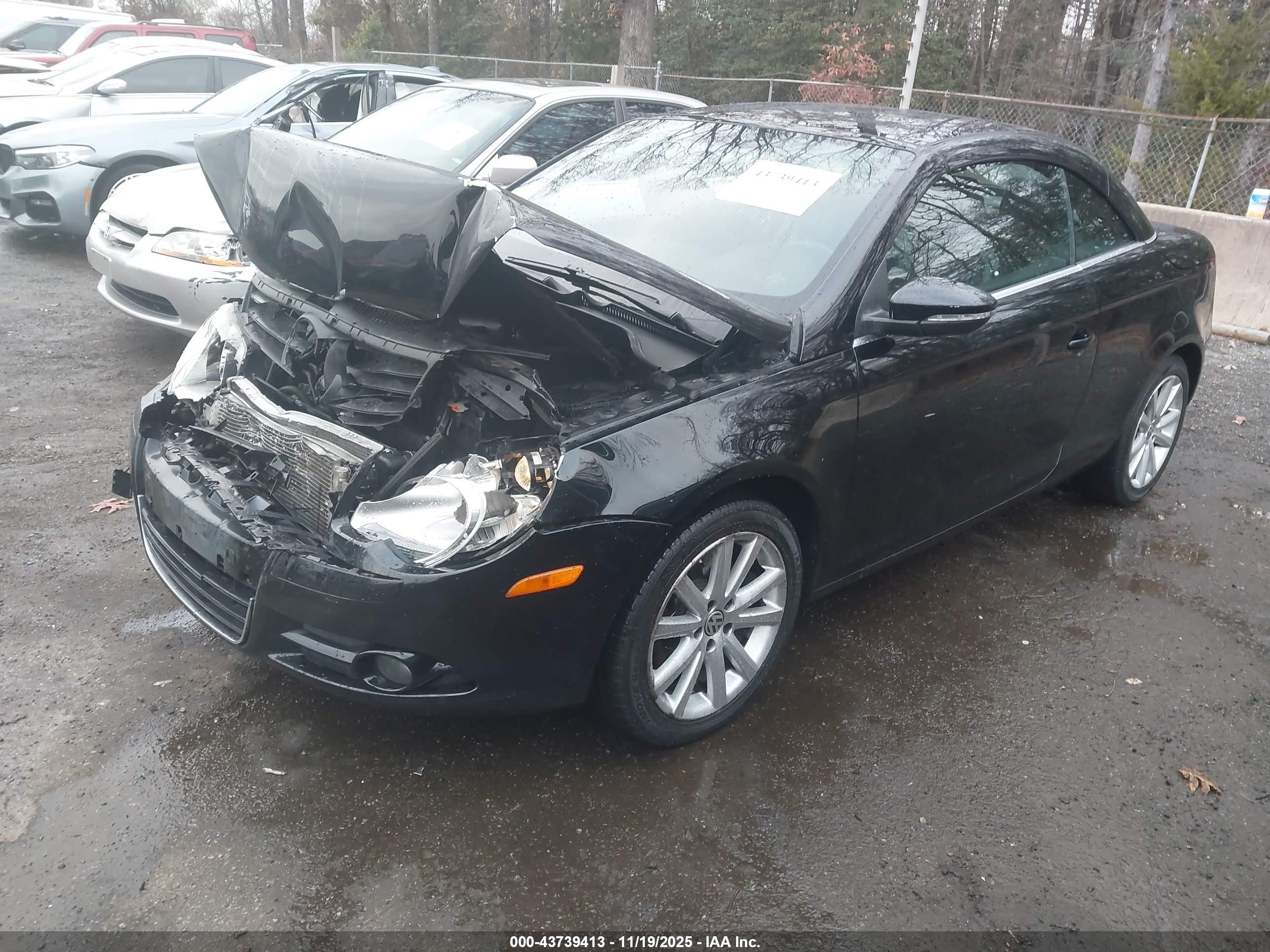 2011 Volkswagen Eos Komfort Black vin: WVWBA7AH3BV001975