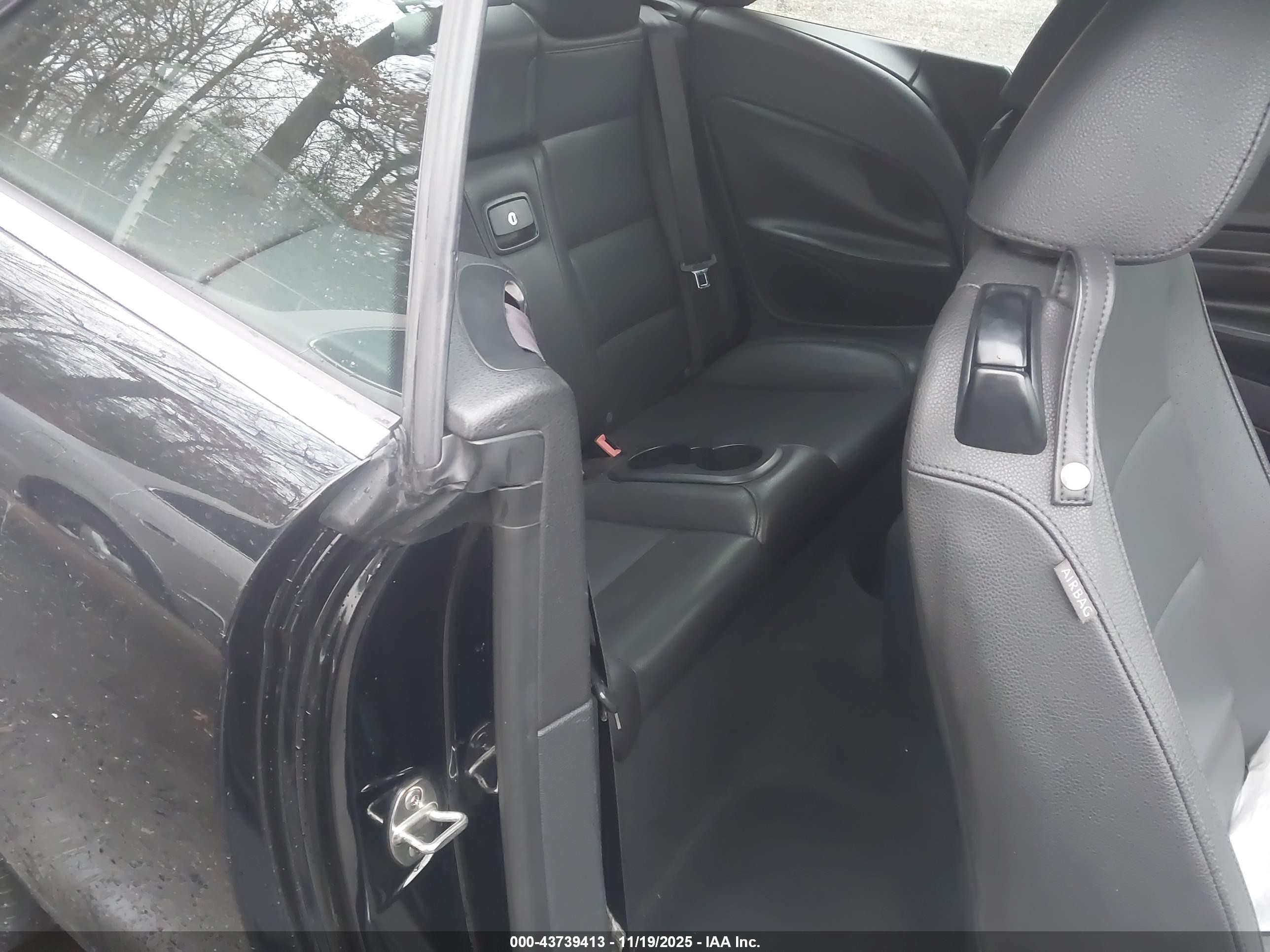 2011 Volkswagen Eos Komfort Black vin: WVWBA7AH3BV001975