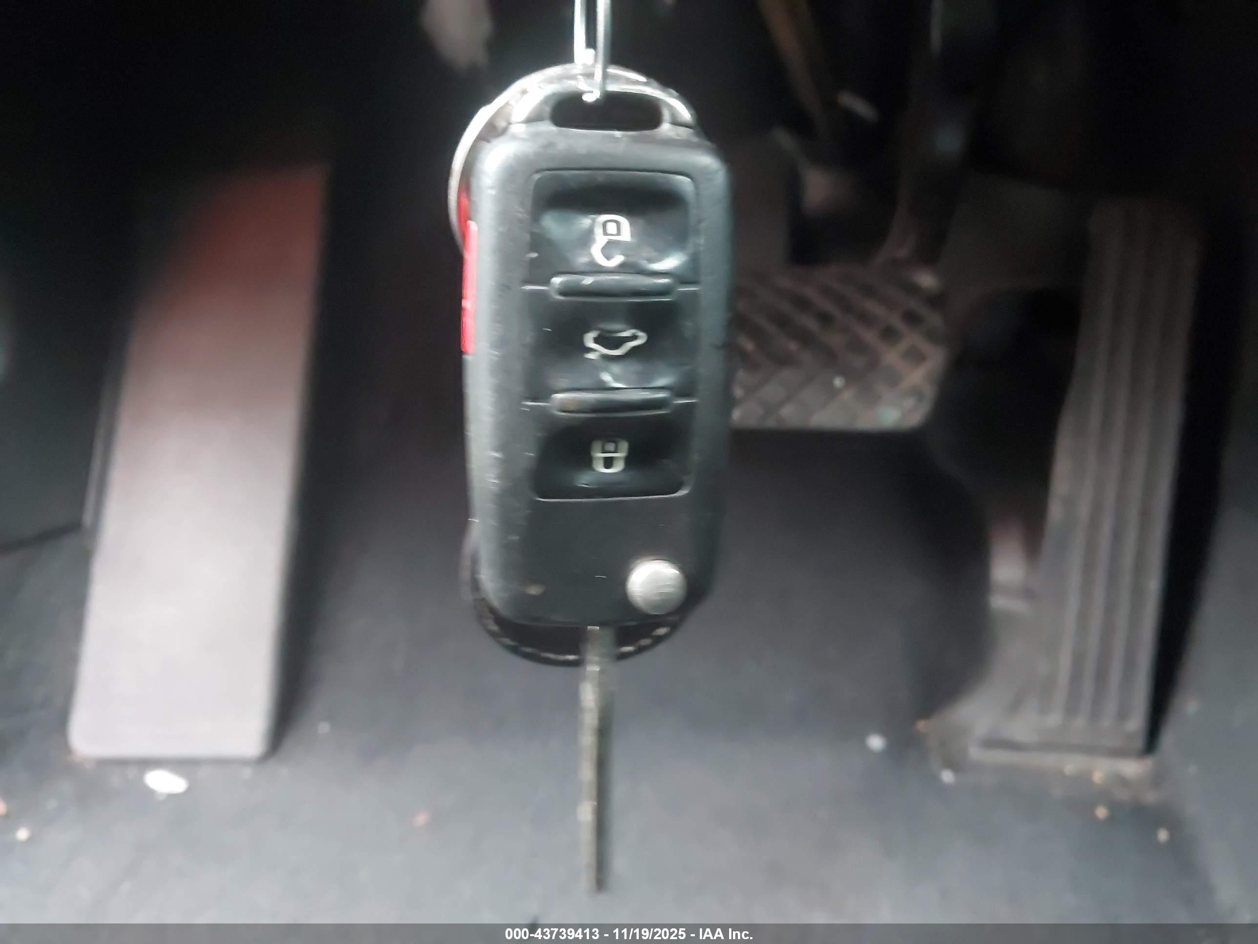2011 Volkswagen Eos Komfort Black vin: WVWBA7AH3BV001975