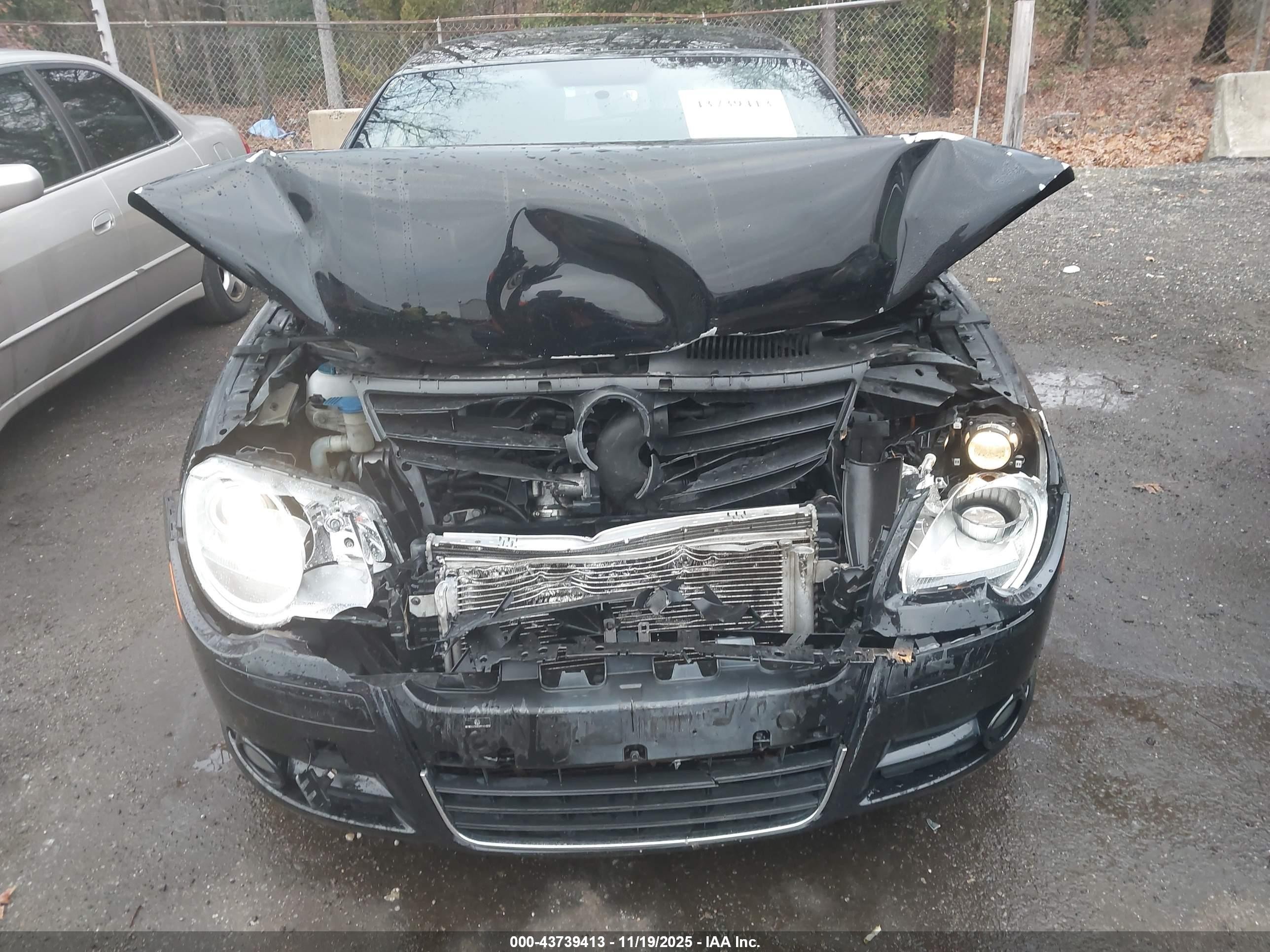 2011 Volkswagen Eos Komfort Black vin: WVWBA7AH3BV001975