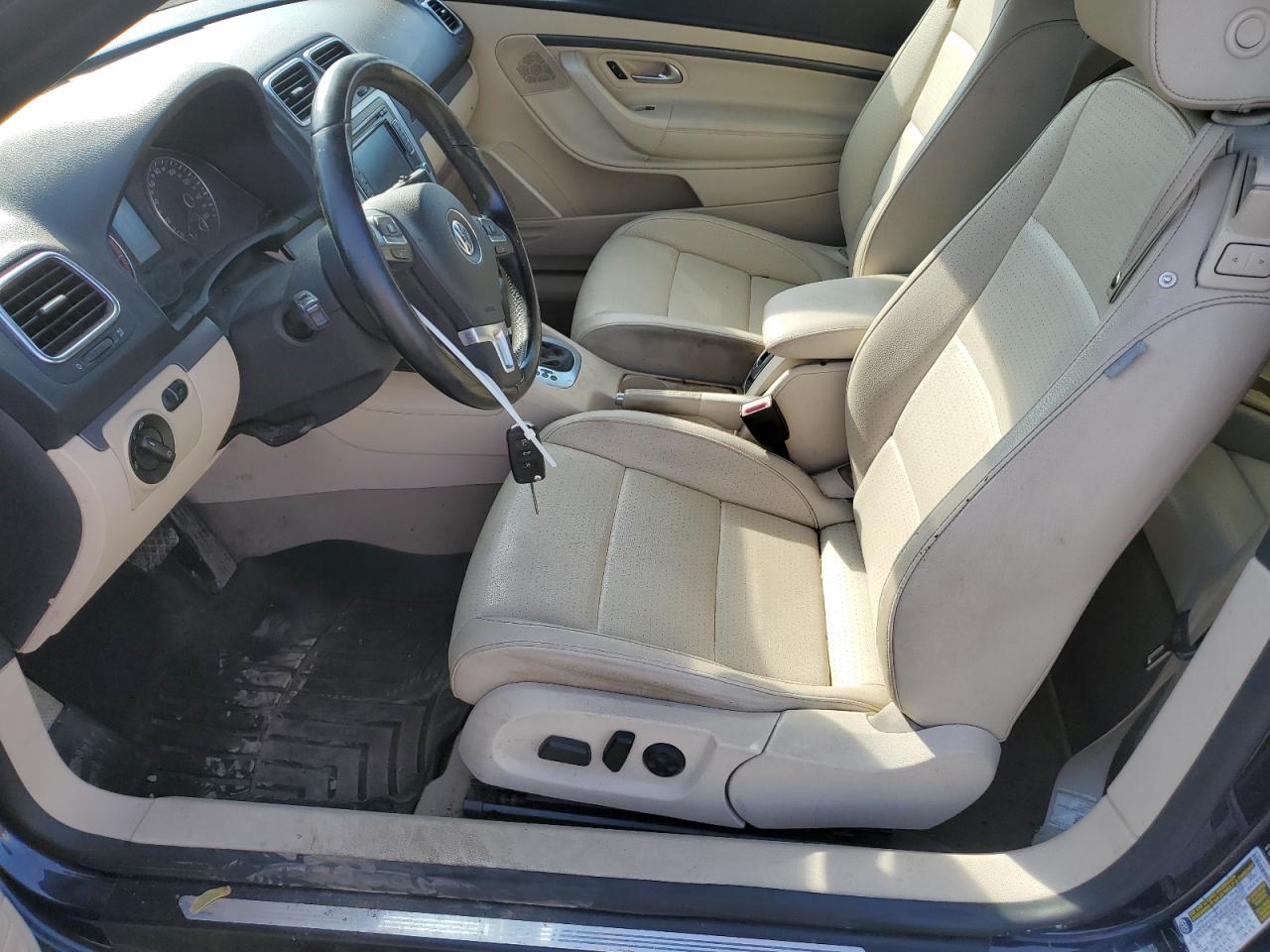 2011 Volkswagen Eos Komfort Blue vin: WVWBA7AH3BV002138