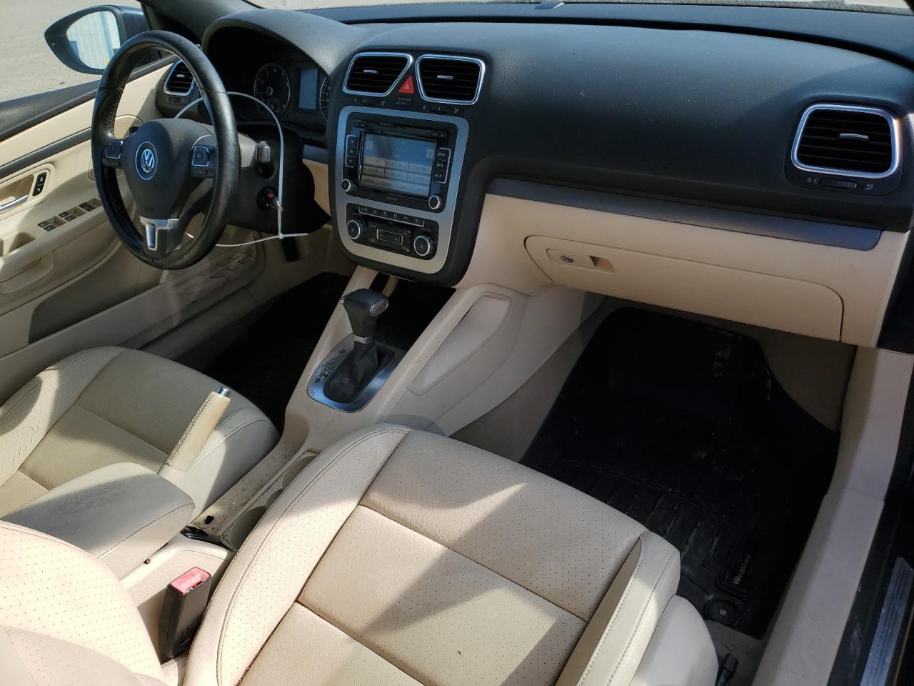 2011 Volkswagen Eos Komfort Blue vin: WVWBA7AH3BV002138