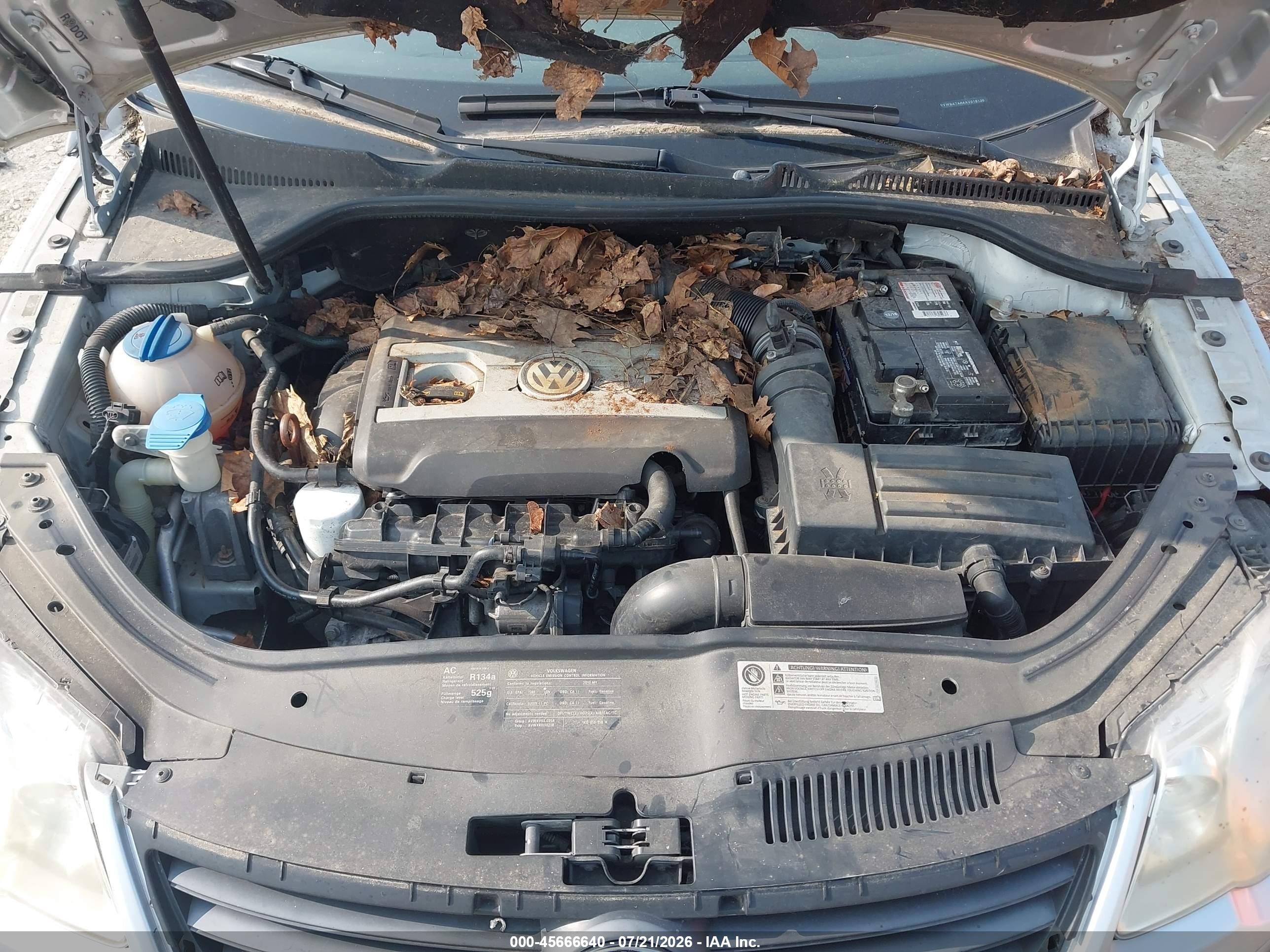 2010 Volkswagen Eos Komfort Silver vin: WVWBA7AH4AV018136