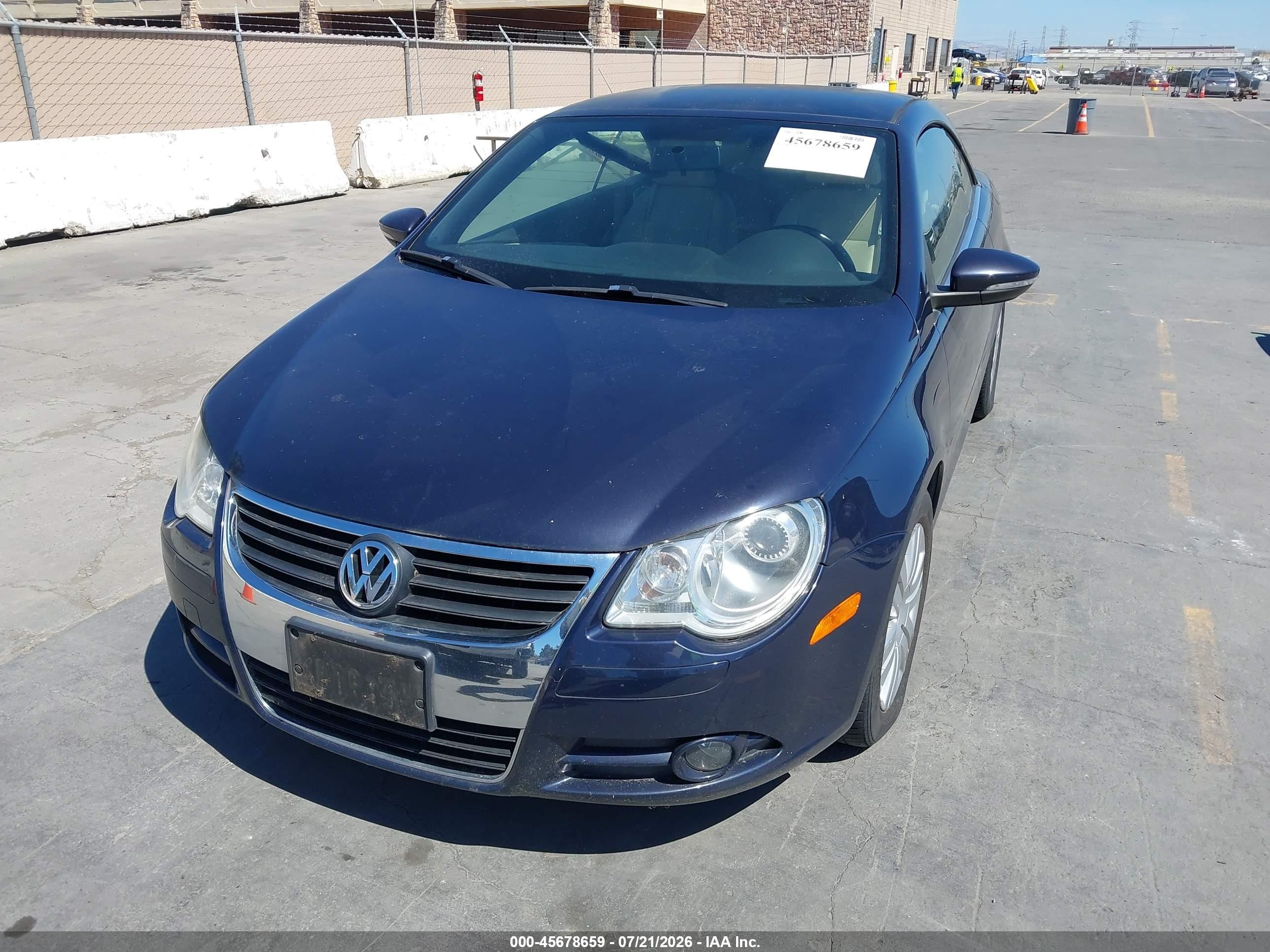 2010 Volkswagen Eos Komfort Blue vin: WVWBA7AH4AV018704