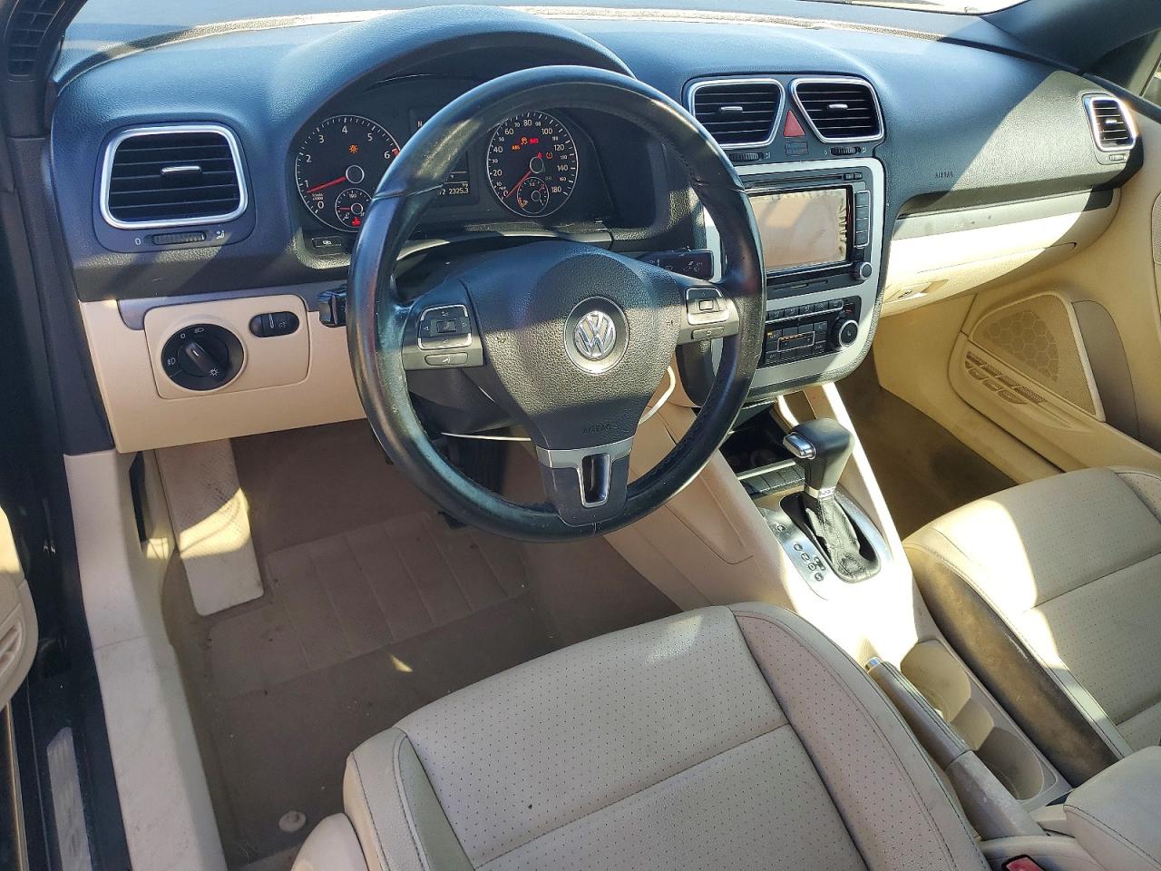 2010 Volkswagen Eos Turbo Black vin: WVWBA7AH7AV019331